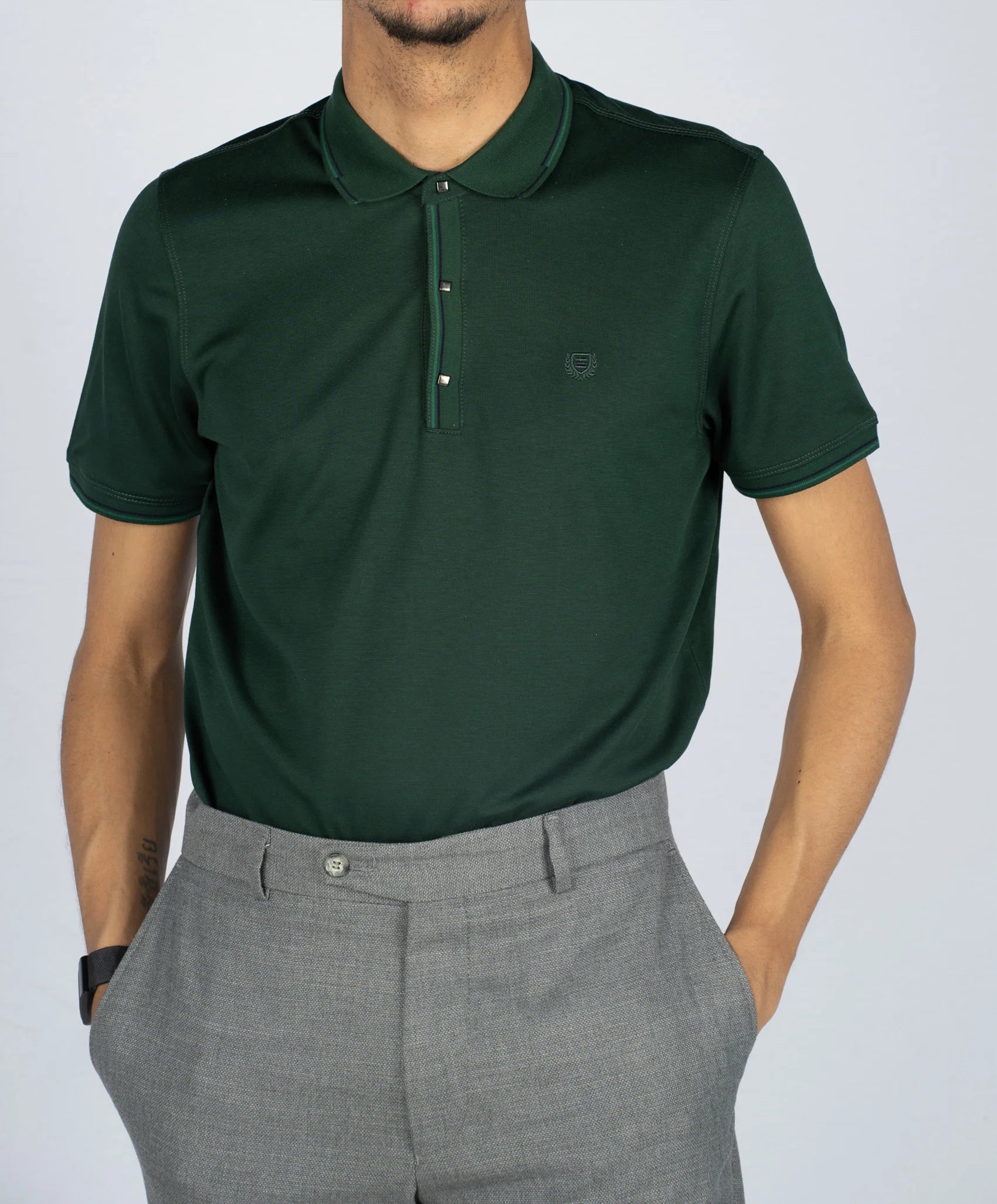Dunkelgrünes Polo-Shirt aus Baumwolle