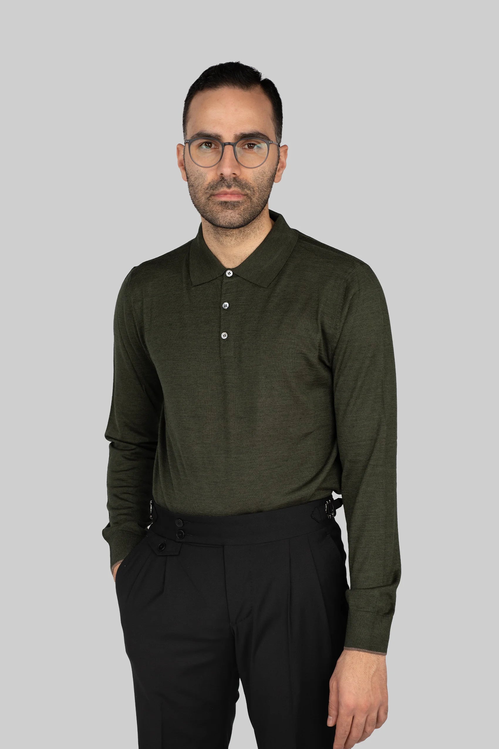 Dunkelgrüner italienischer Woll-Acryl-Pullover