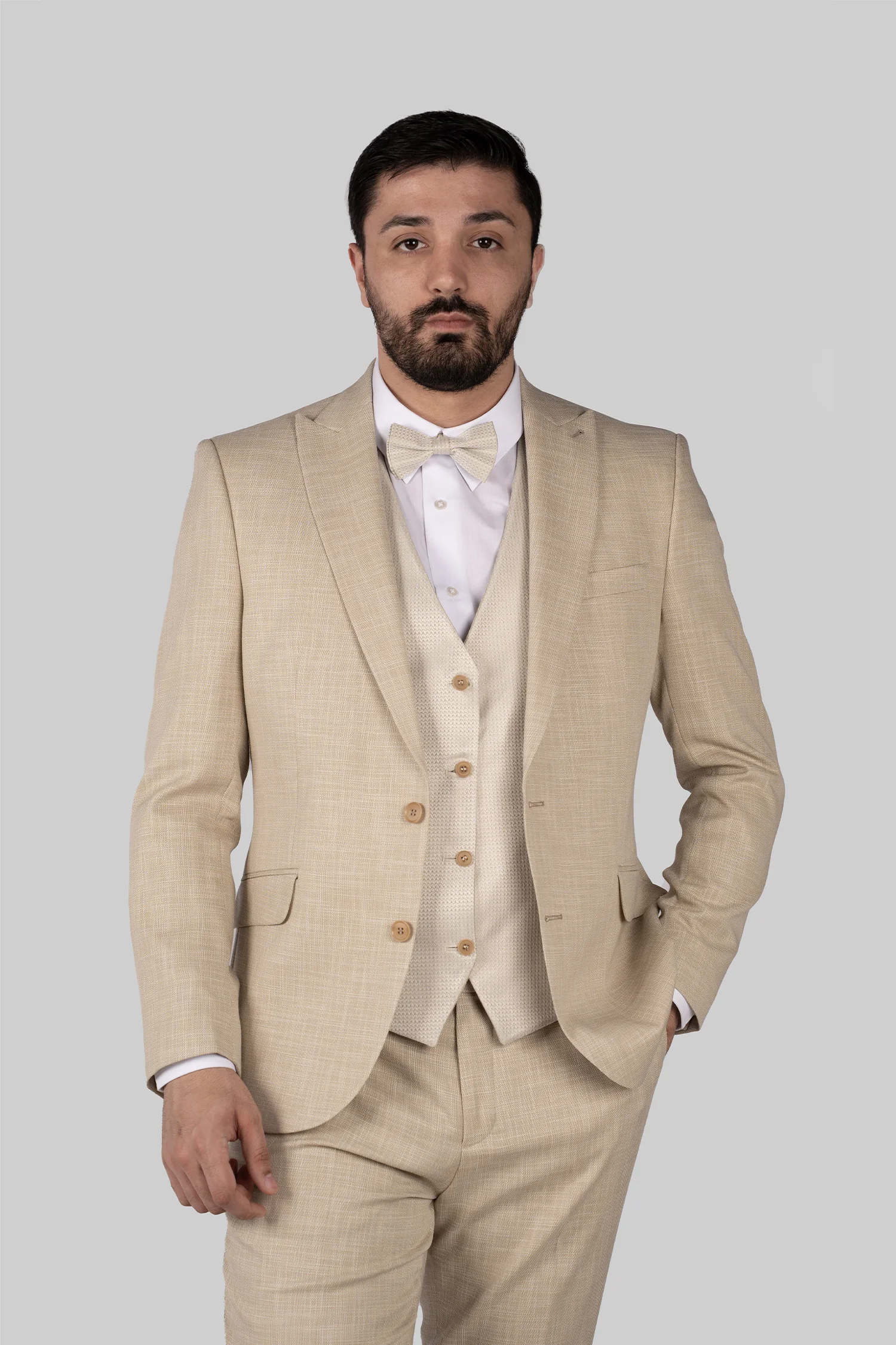 Beige Dreiteiliger -Anzug mit Tailored Fit