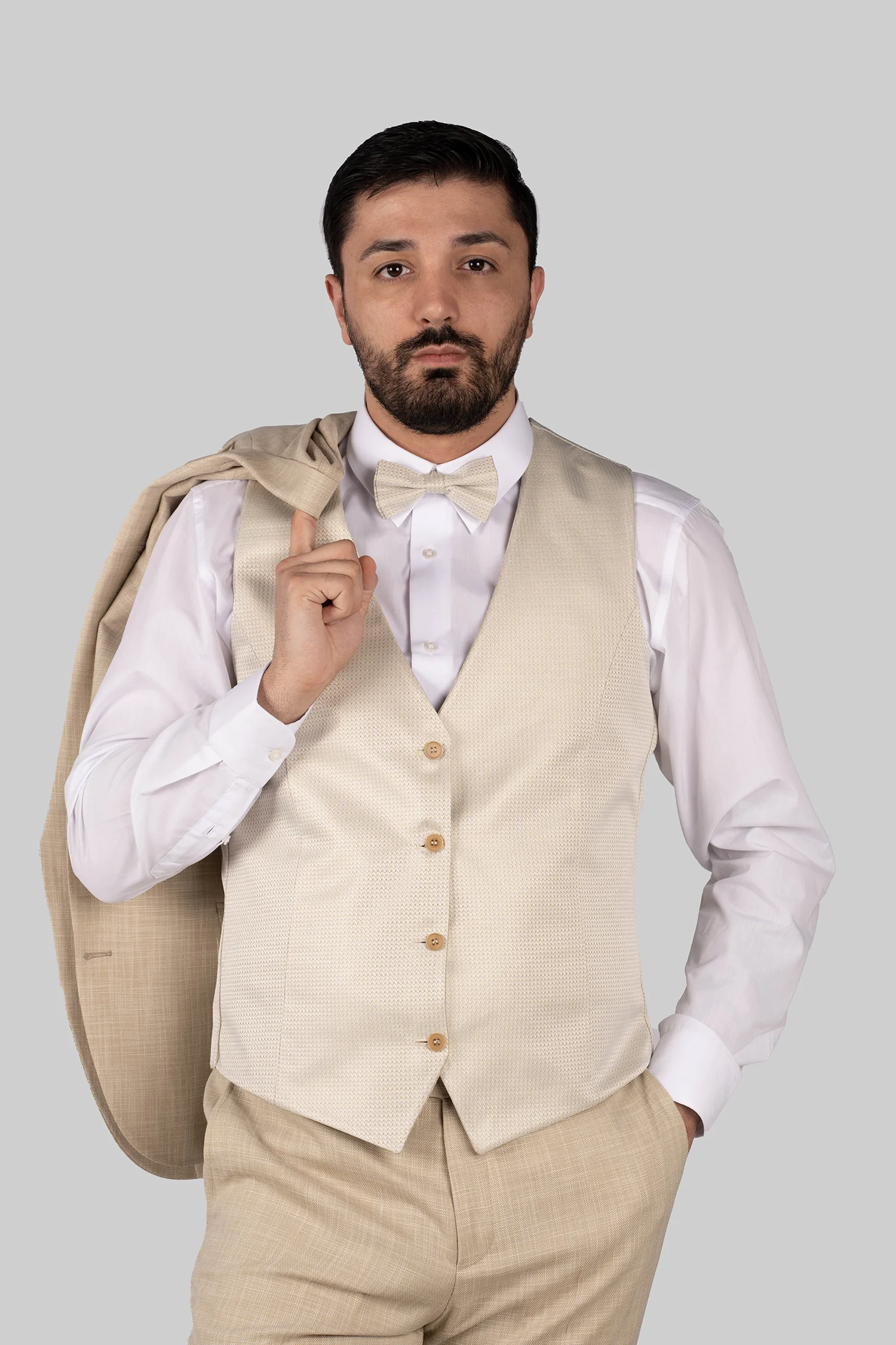 Beige Dreiteiliger -Anzug mit Tailored Fit