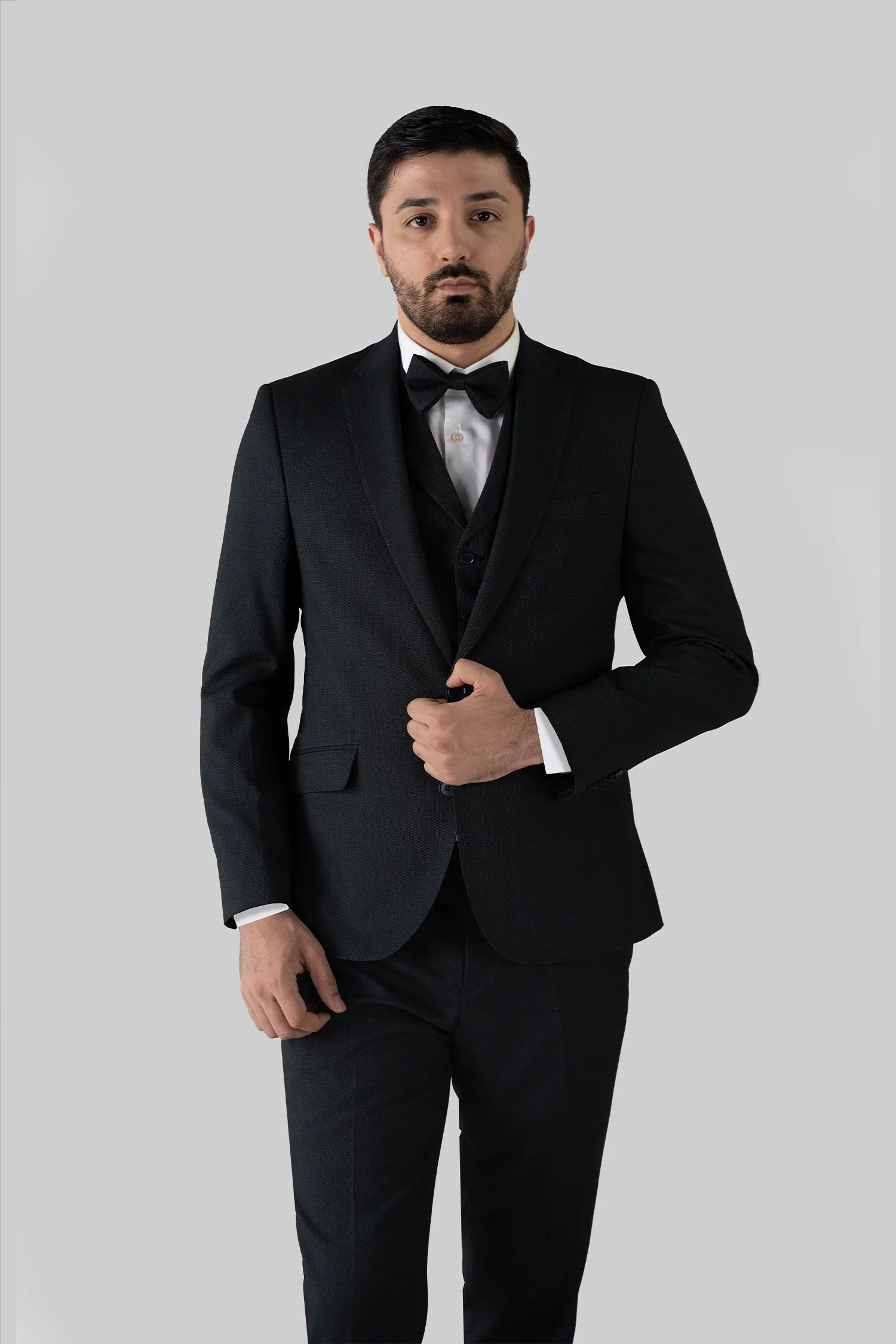Dunkelblauer Dreiteiliger Microfaser-Anzug mit Tailored Fit