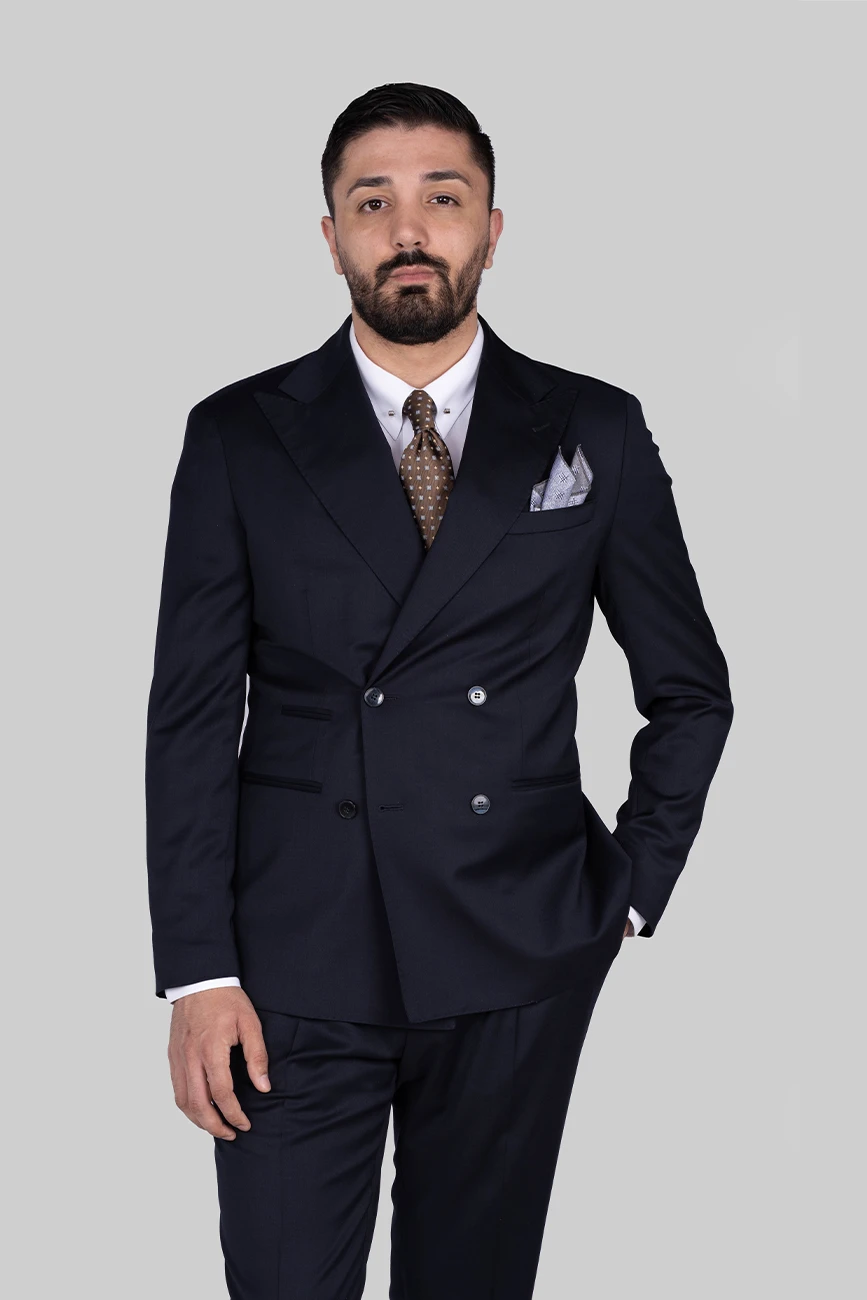 Dunkelblauer Doppelreiher-Anzug aus Wolle mit Tailored Fit