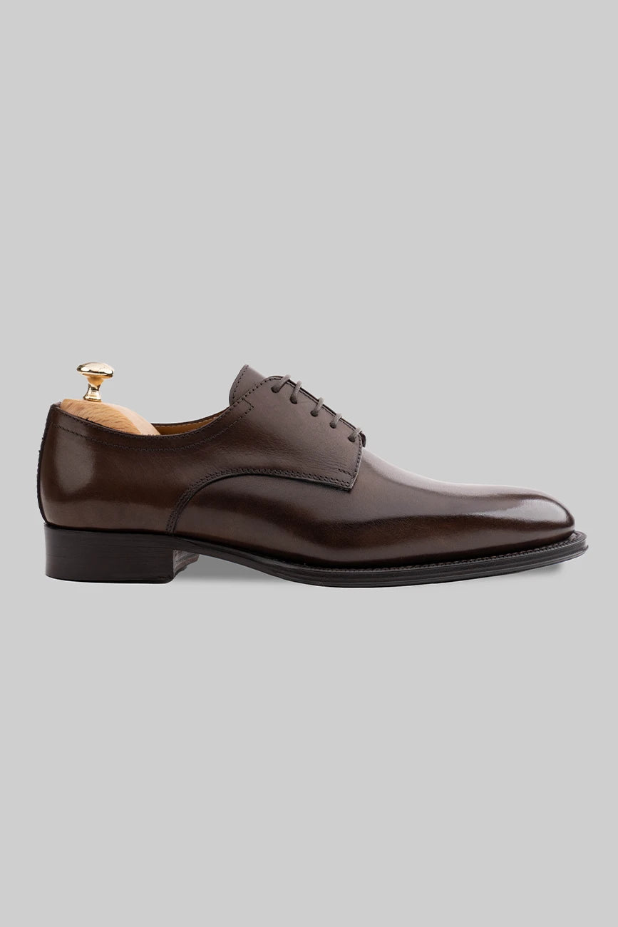 Brauner Derby-Schuh aus Kalbsleder