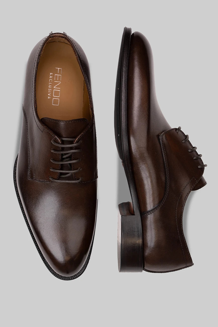 Brauner Derby-Schuh aus Kalbsleder