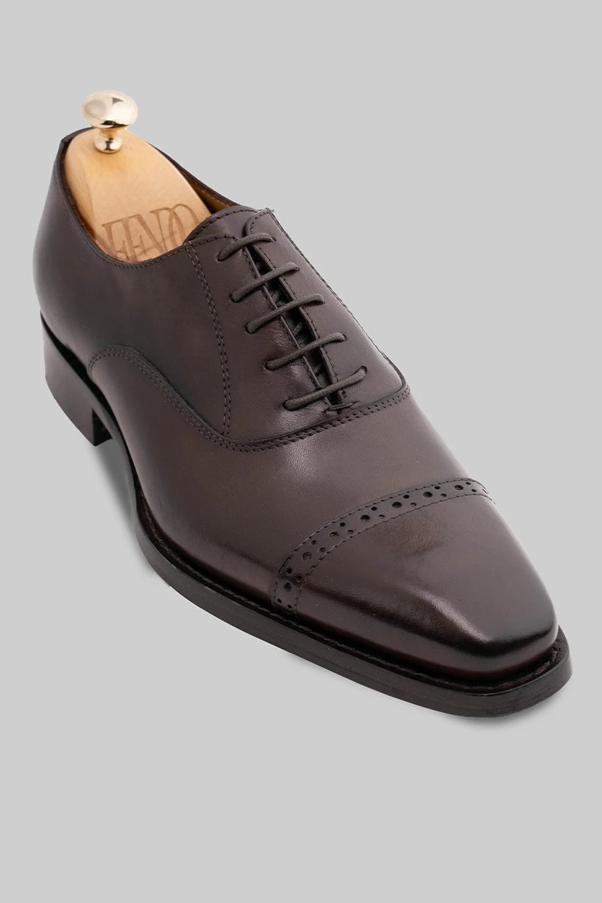 Brauner Oxford Cap-Toe-Schuh aus Kalbsleder