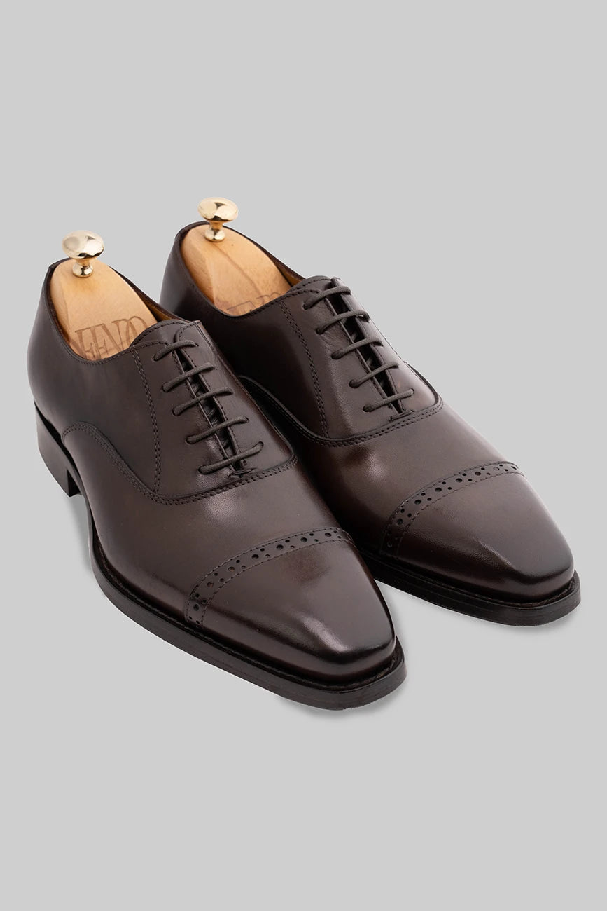Brauner Oxford Cap-Toe-Schuh aus Kalbsleder