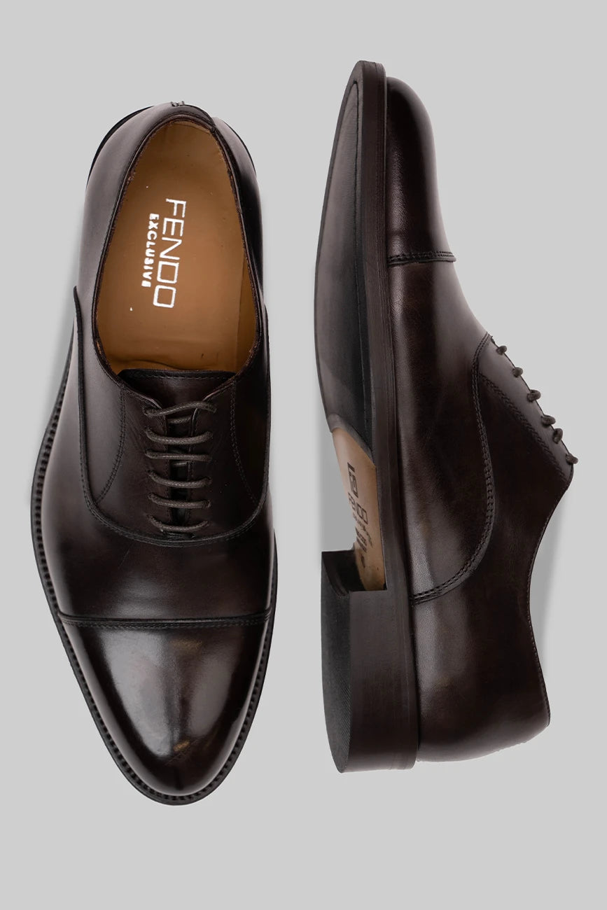 Dunkelbrauner Oxford Cap-Toe-Schuh aus Kalbsleder