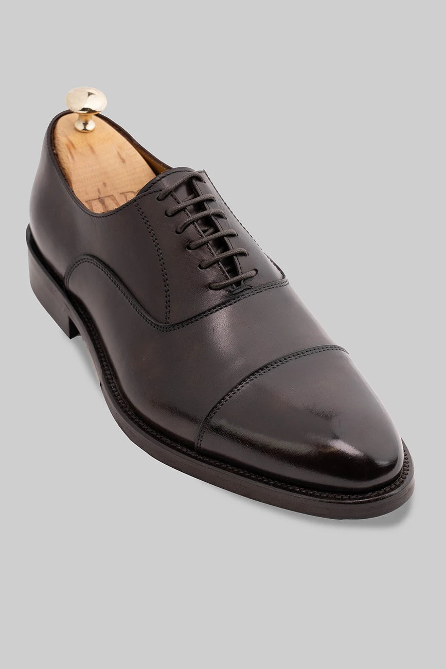Dunkelbrauner Oxford Cap-Toe-Schuh aus Kalbsleder