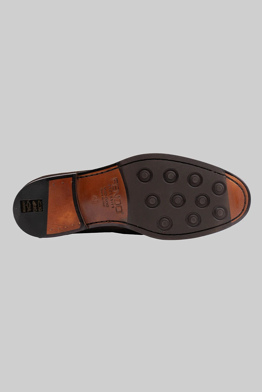 Brauner Penny Loafer aus Veloursleder