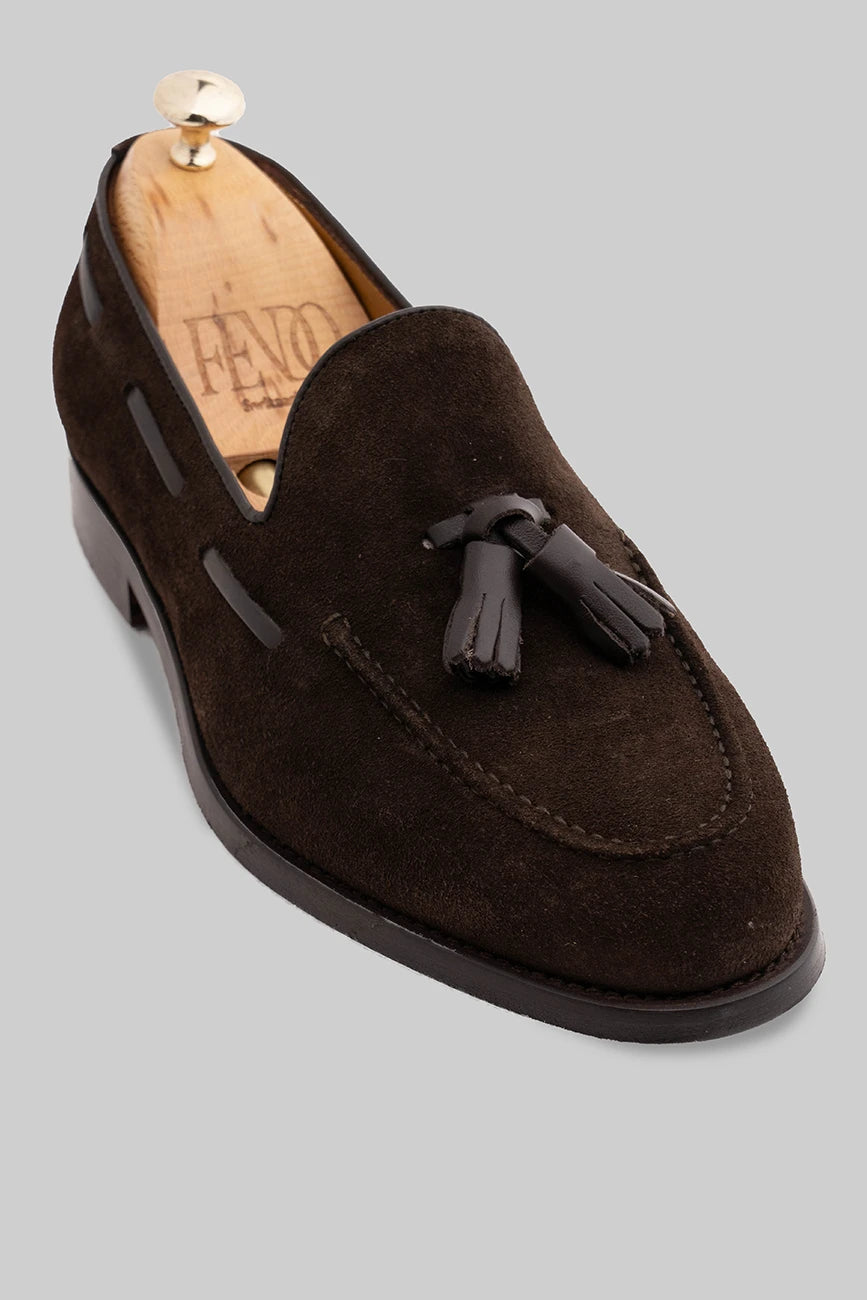 Brauner Tassel Loafer aus Veloursleder