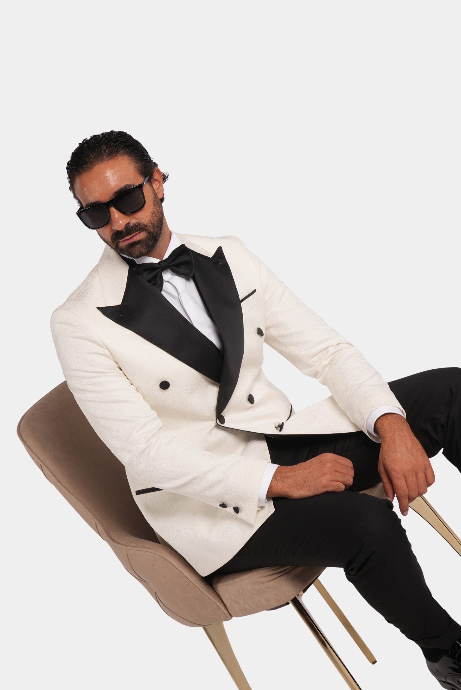 Weisser Slim Fit Zweireiher Smoking aus Wolle