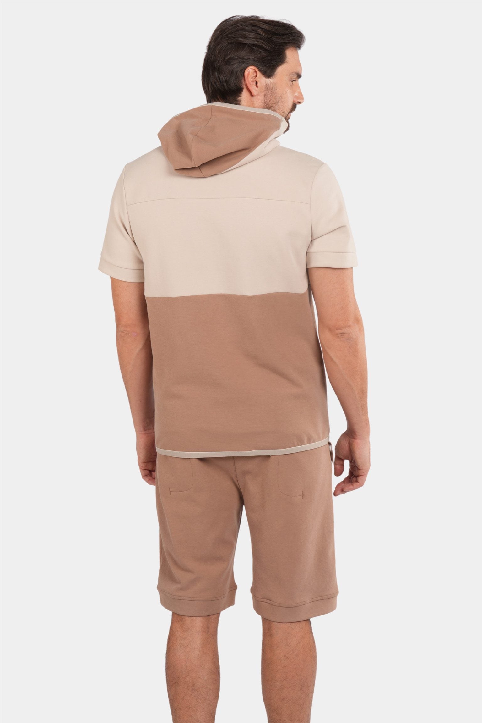 Zweifarbiger Trainingsanzug mit Kurzarm-Hoodie in Beige