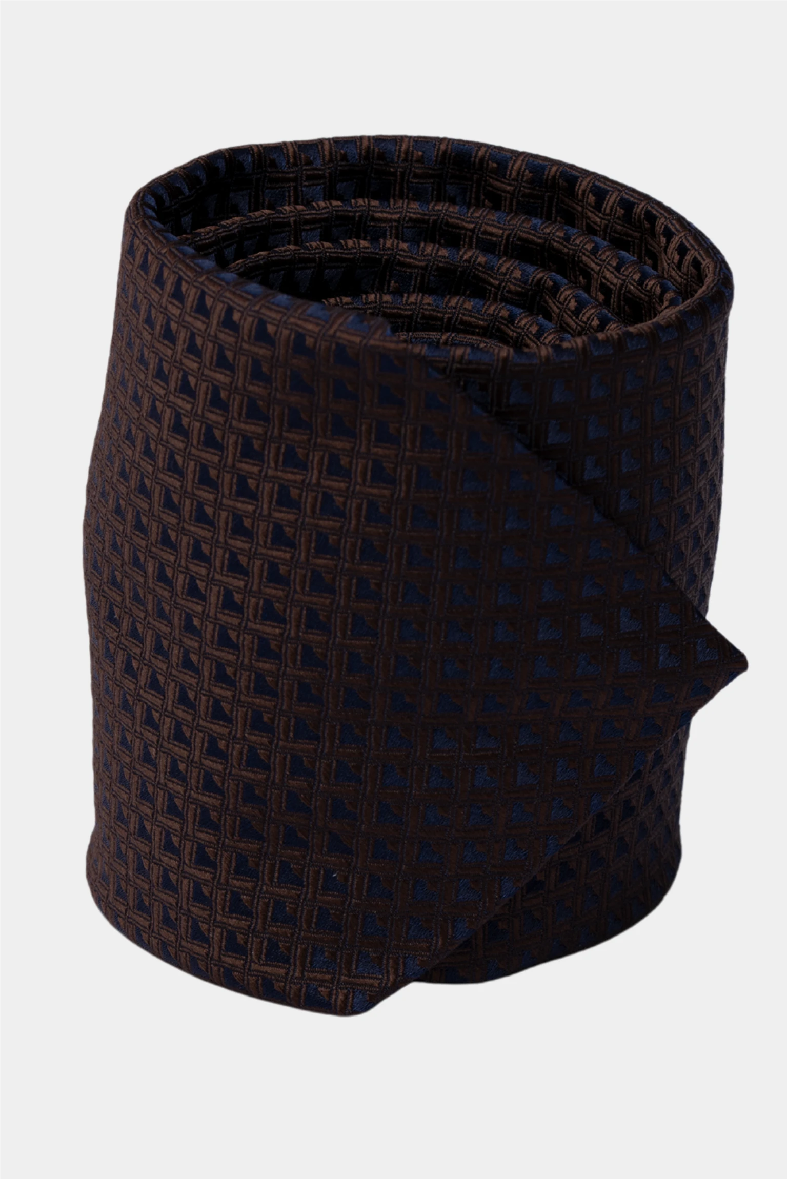 Braune Mikrofaser-Krawatte mit geometrischem Muster