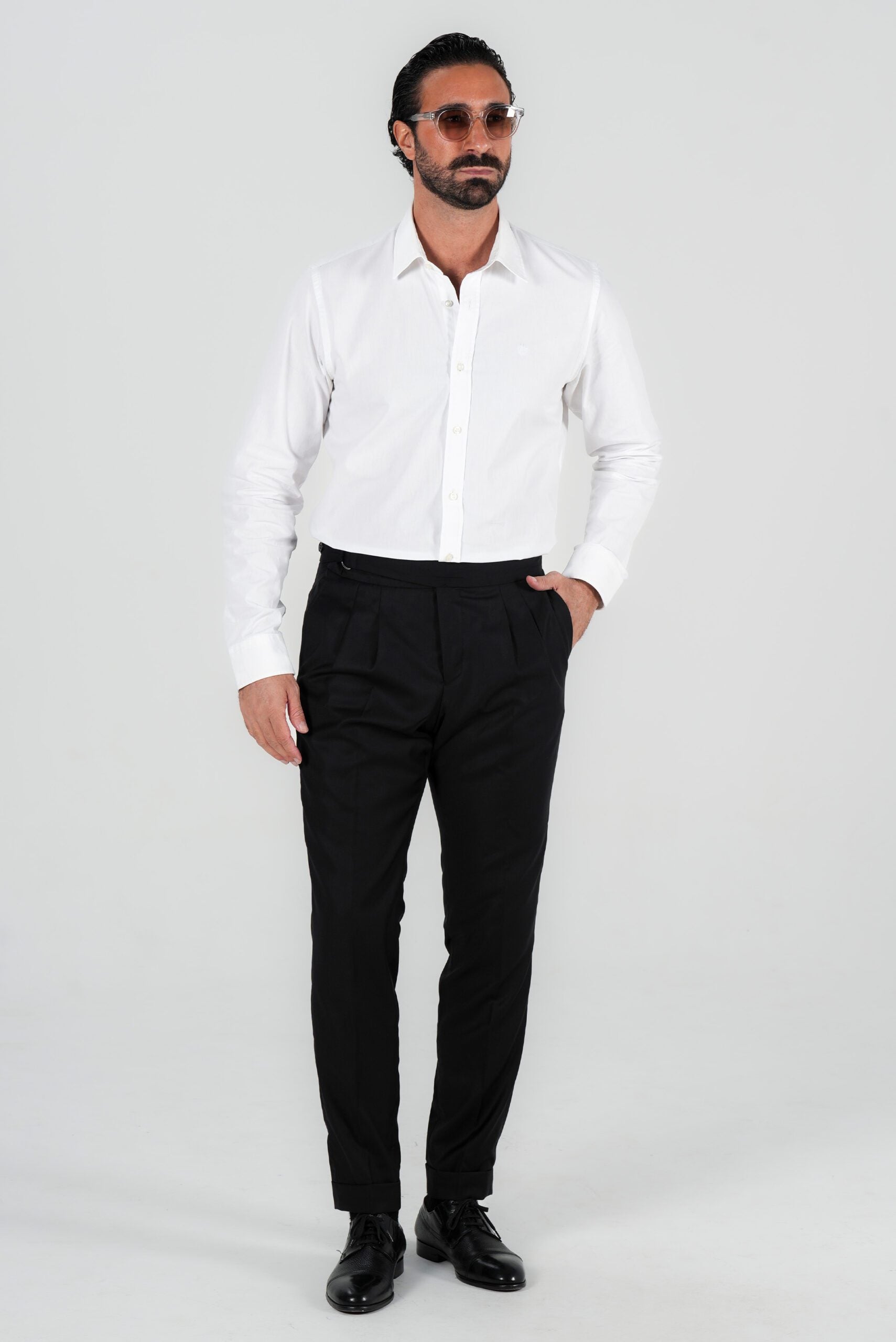 Schwarze Hose aus italienischer Wolle Tailored Fit