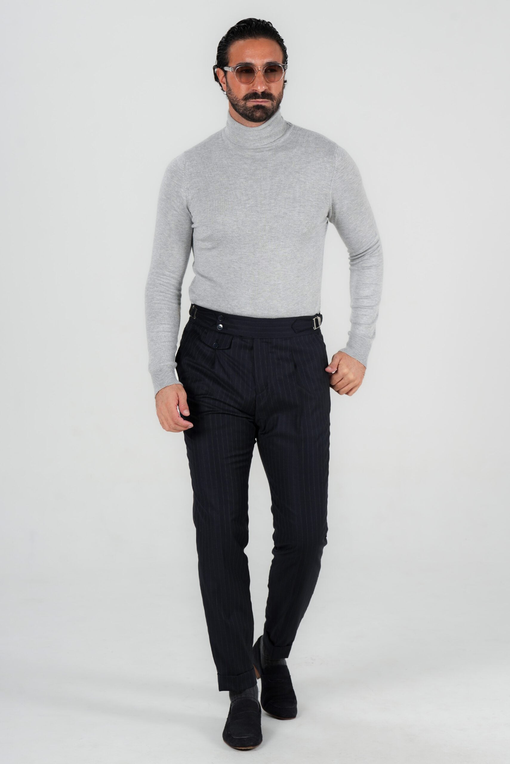 Dunkelblaue Nadelstreifenhose aus italienischer Wolle Tailored Fit