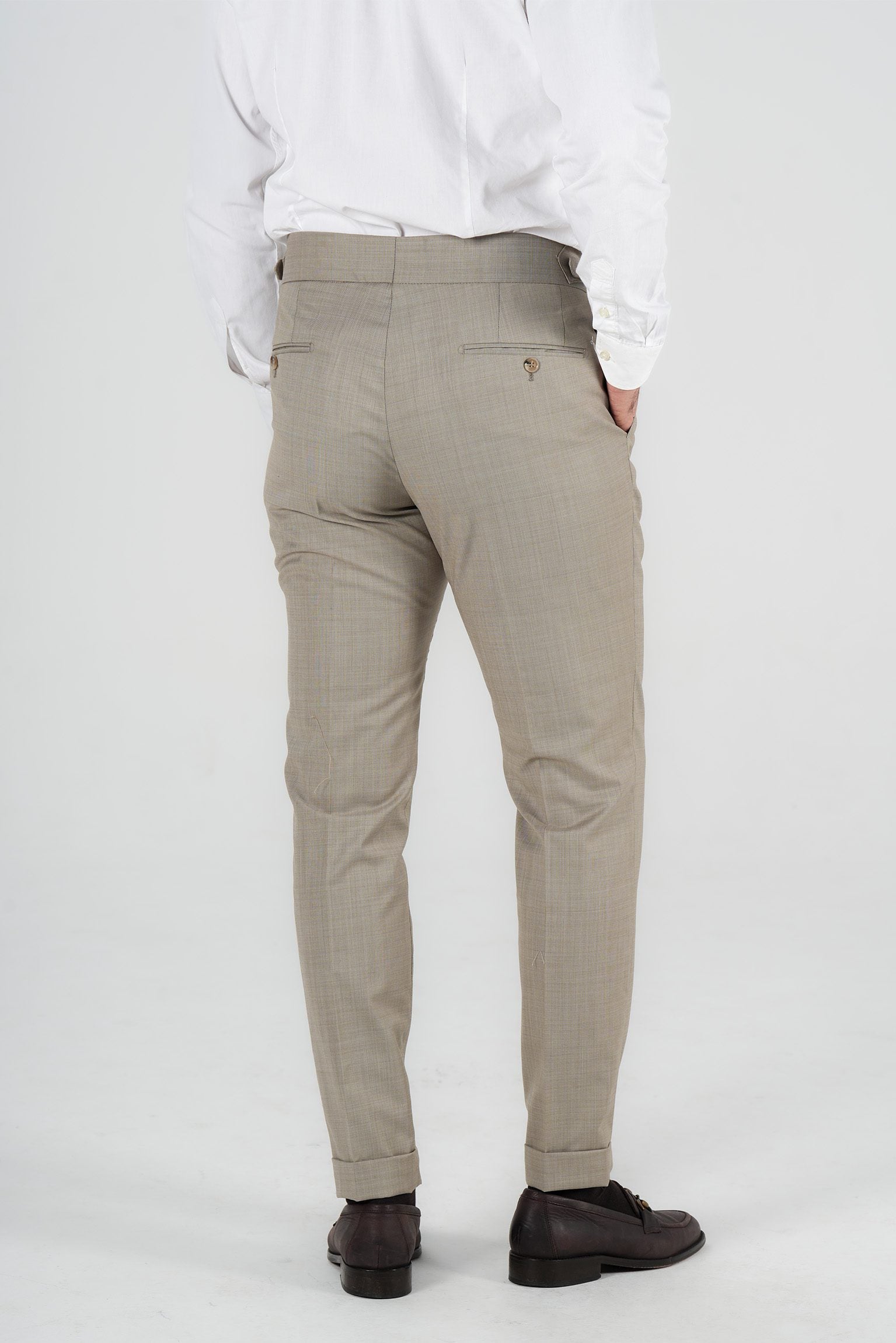 Beige trousers made of Italian wool, tailored fit