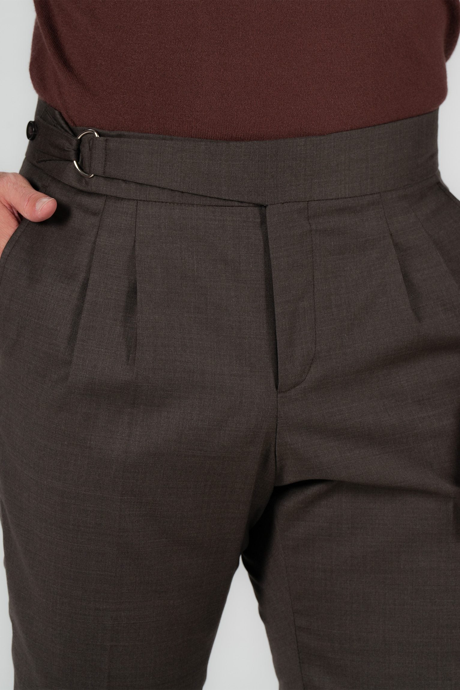 Braune Hose aus italienischer Wolle Tailored Fit