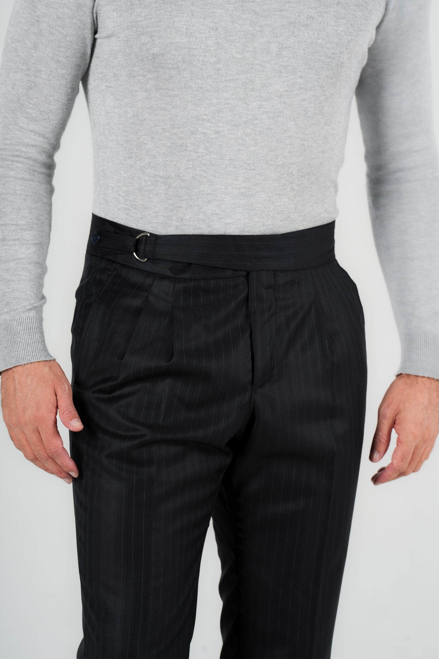 Dunkelblaue Nadelstreifenhose aus italienischer Marina Wolle Tailored Fit