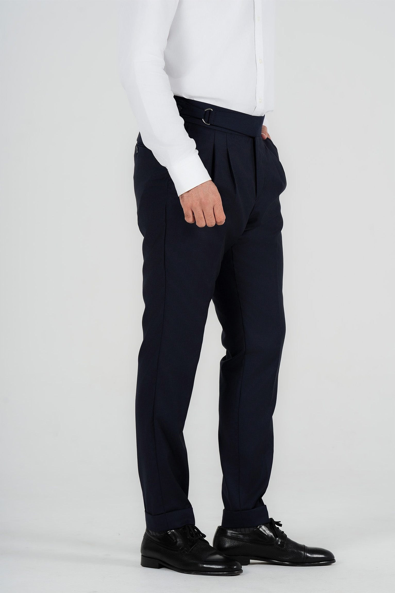 Mittellblau Hose aus italienischer Wolle Tailored Fit