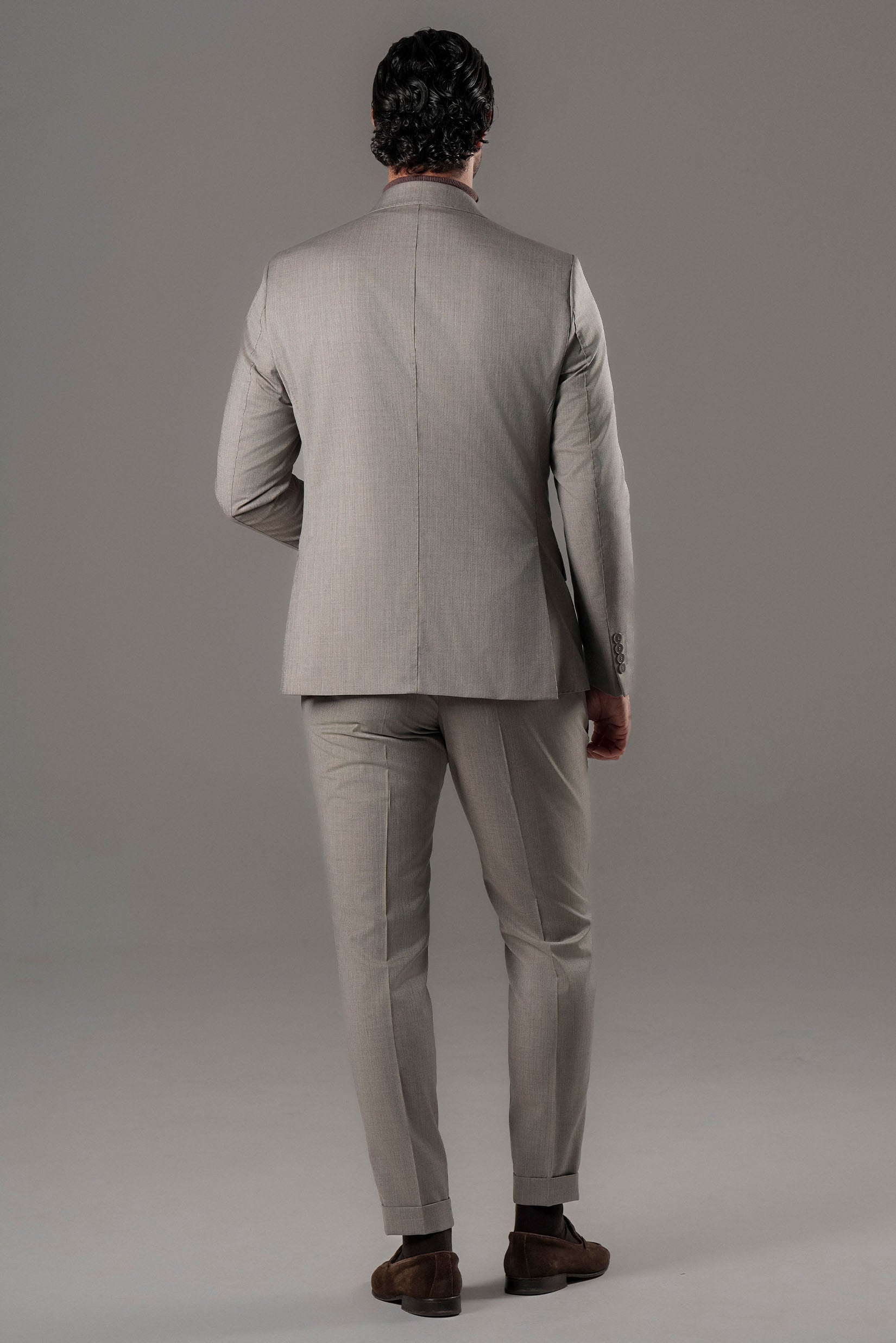 Beige slim-fit double-breasted suit in a wool blend