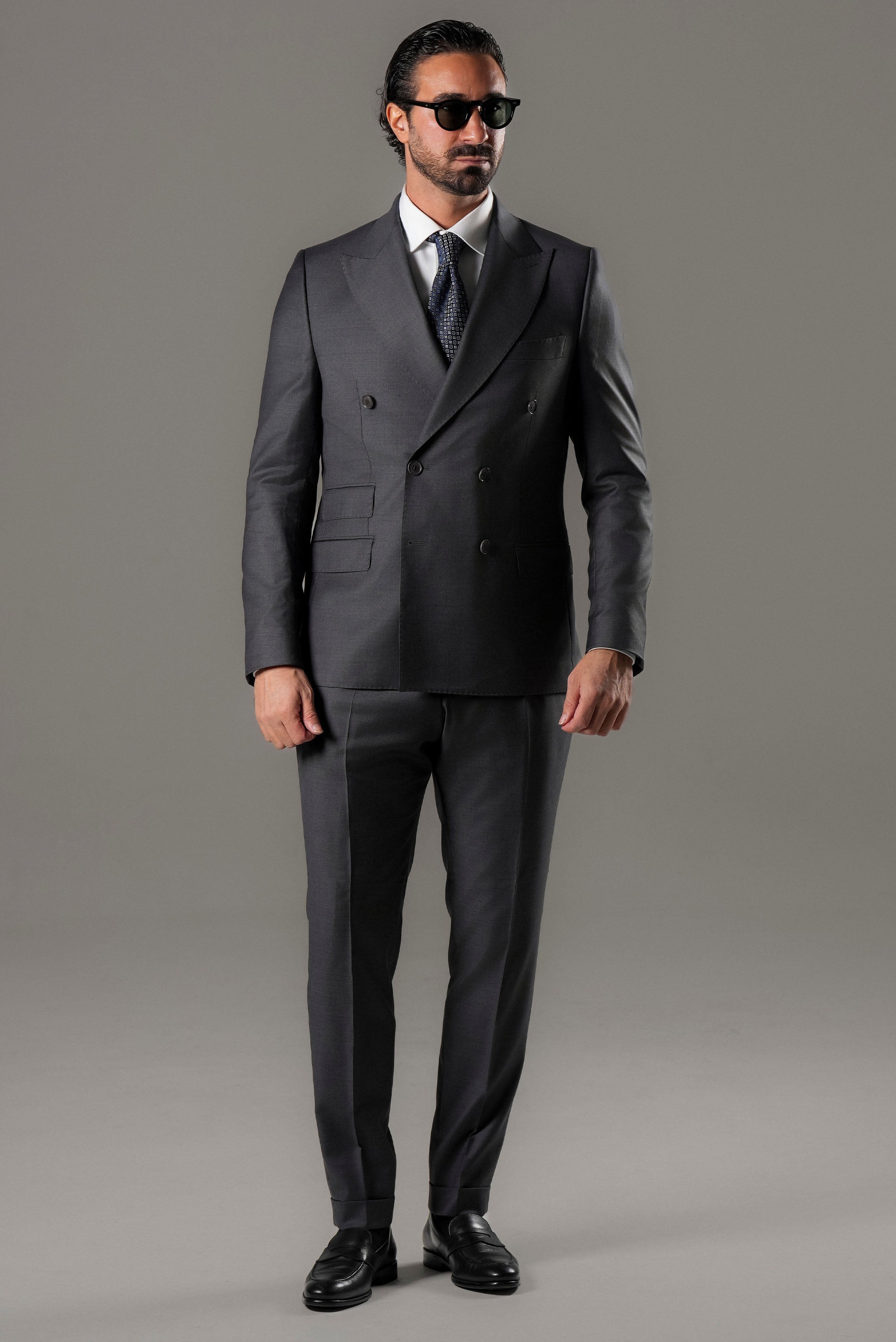 Grauer Slim-Fit Zweireiher aus Marina Wolle