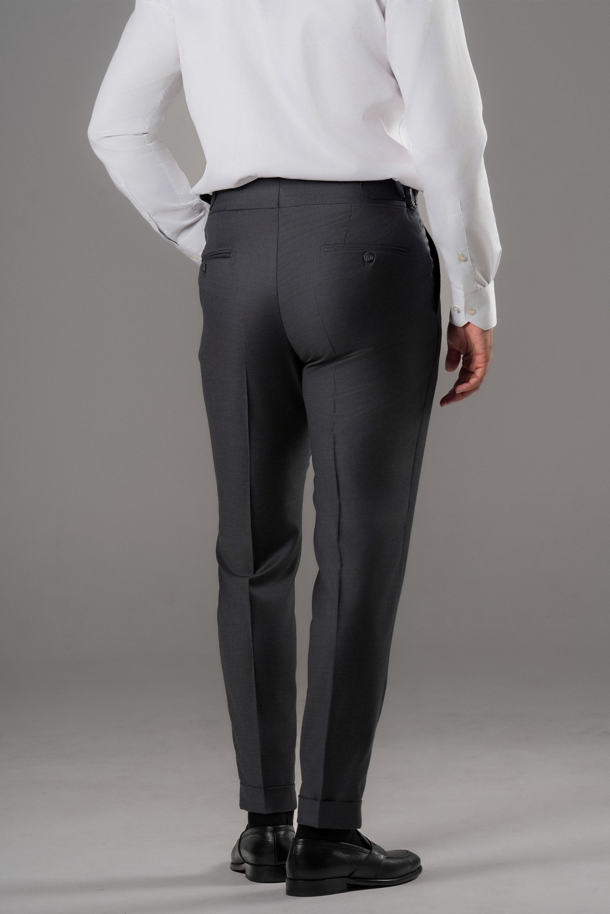 Grauer Slim-Fit Zweireiher aus Marina Wolle
