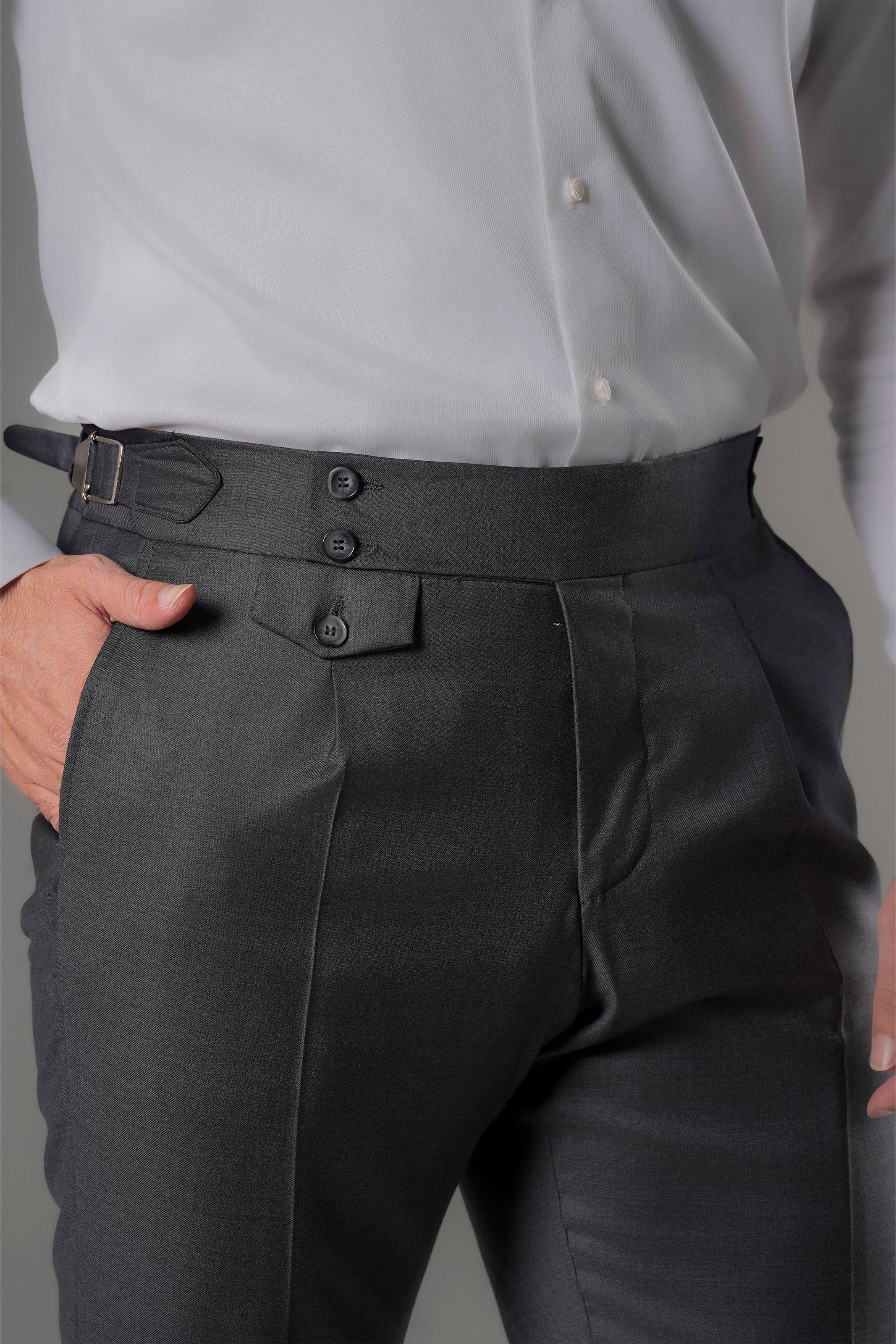 Grauer Slim-Fit Zweireiher aus Marina Wolle