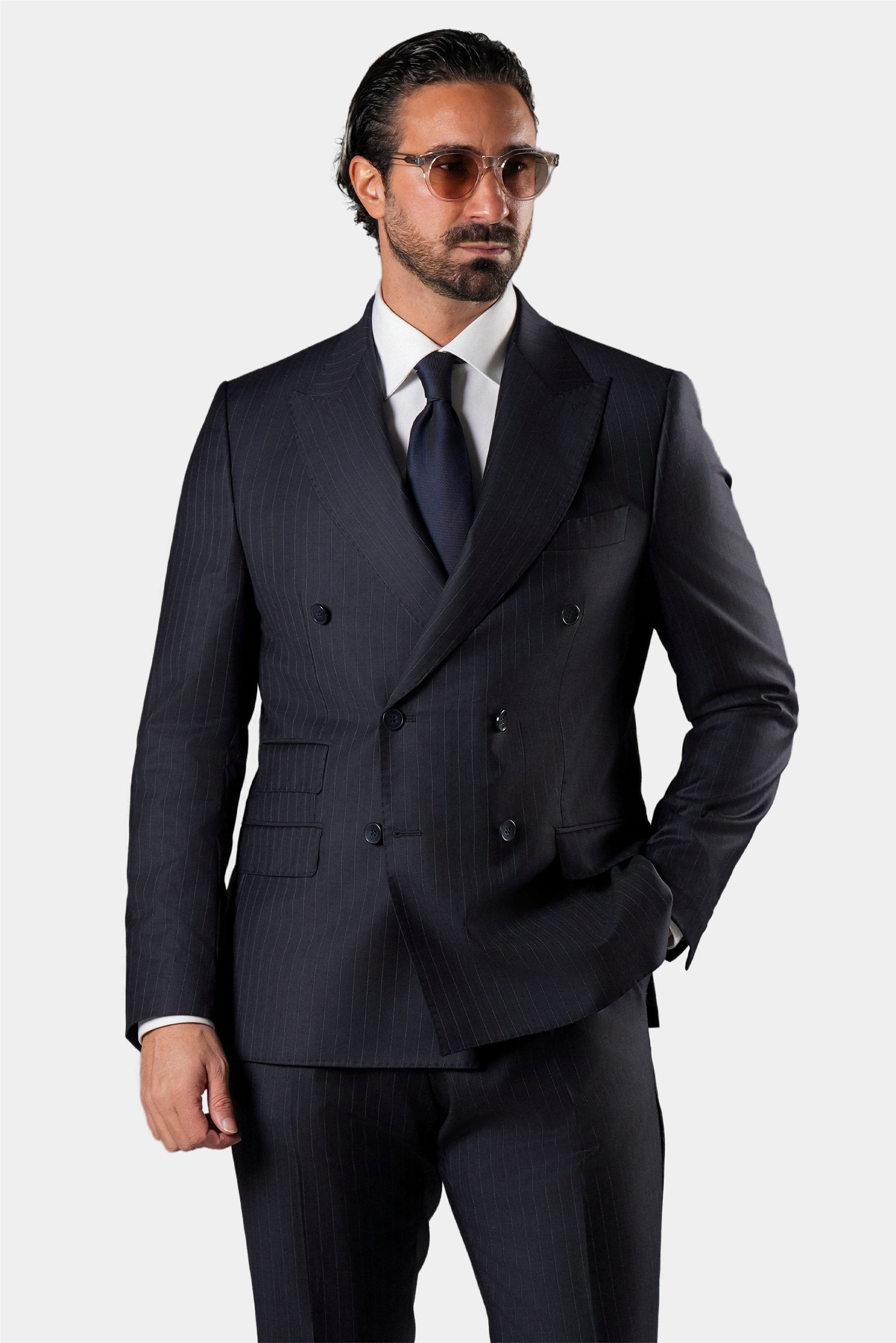 Marineblauer Nadelstreifen-Slim-Fit-Zweireiher aus Wolle