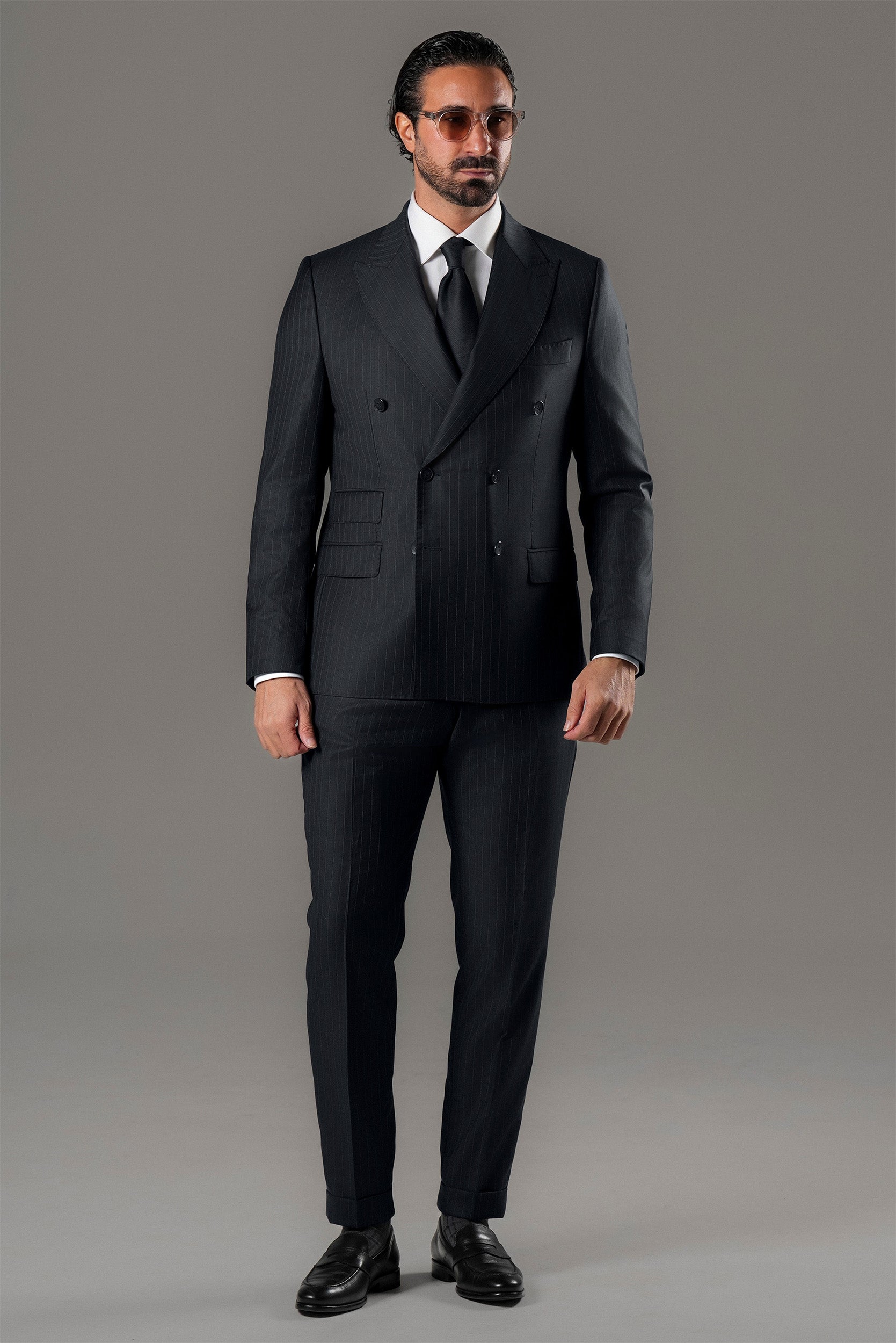 Dunkelblauer Nadelstreifen-Slim-Fit-Zweireiher aus wolle