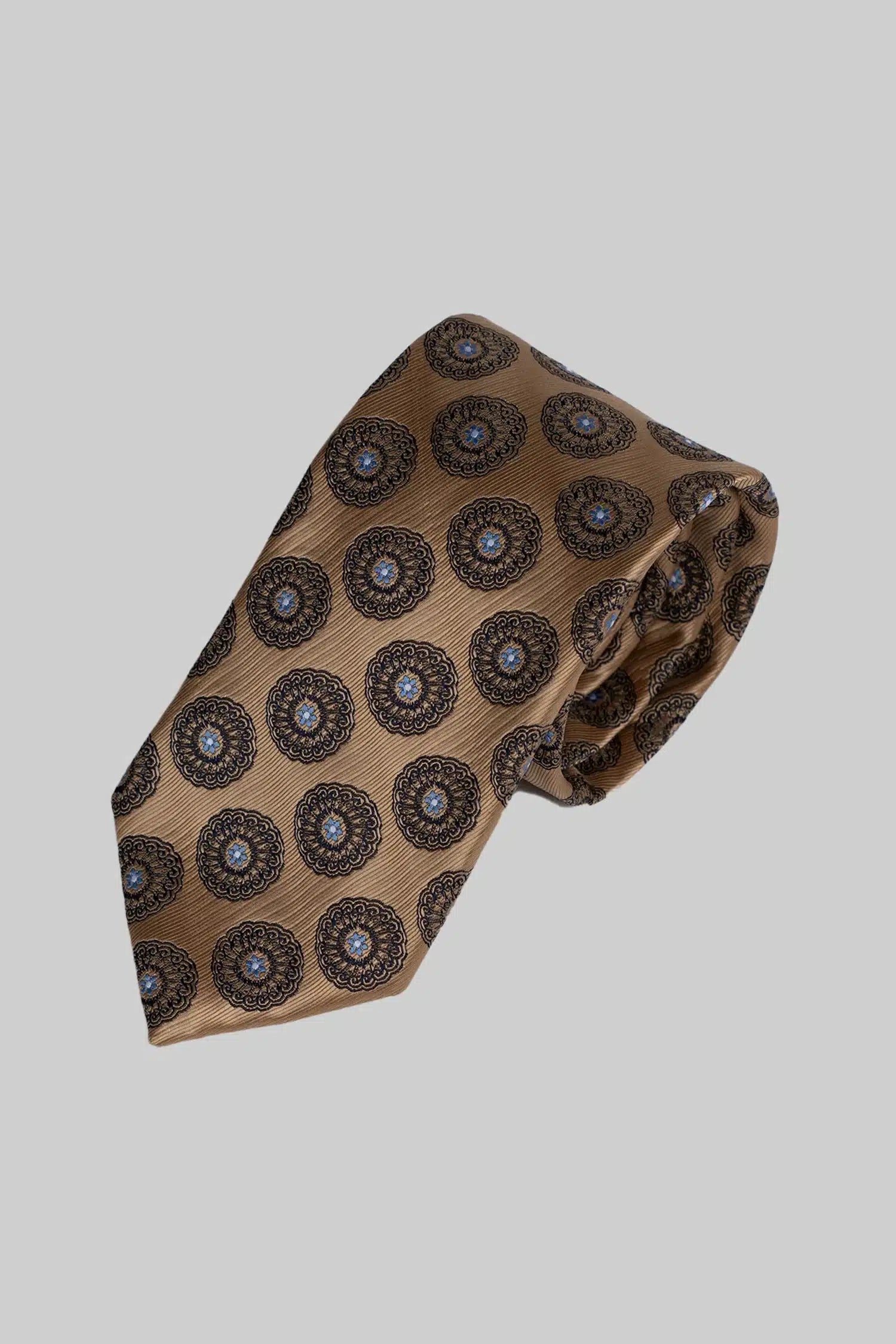 Beige microfiber tie and pocket square set with medallion pattern