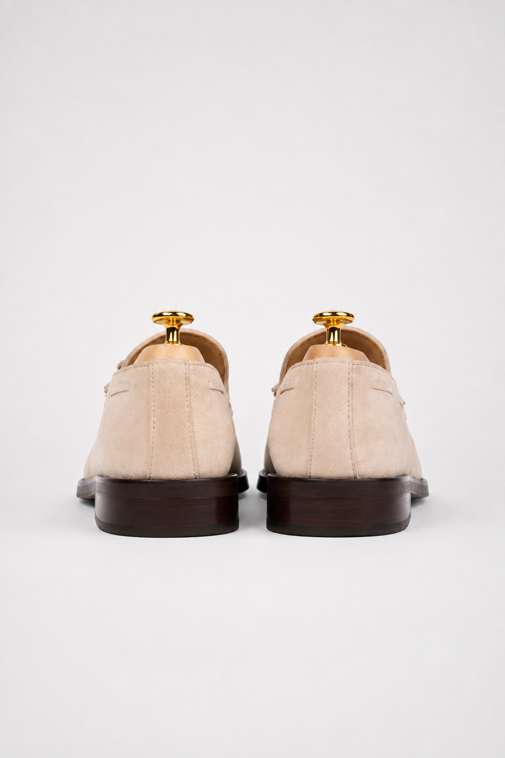 Beiger Tassel-Loafer aus Veloursleder