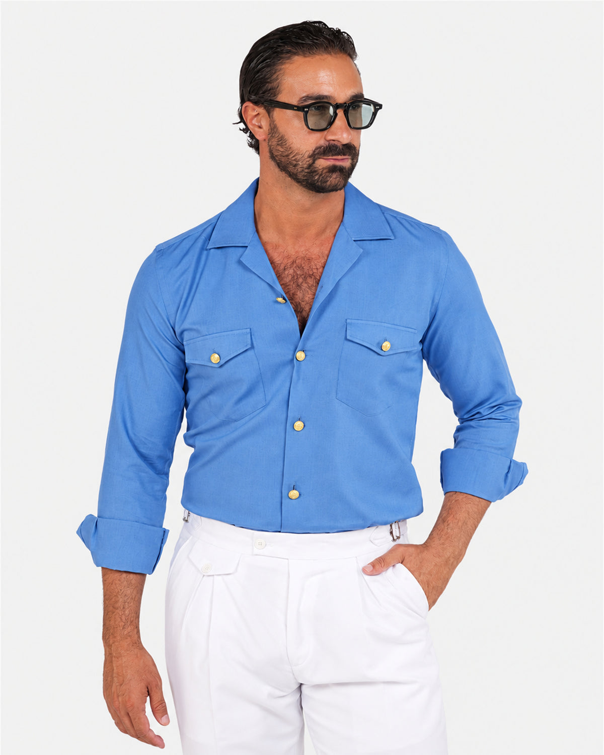 Blaues Safari-Hemd