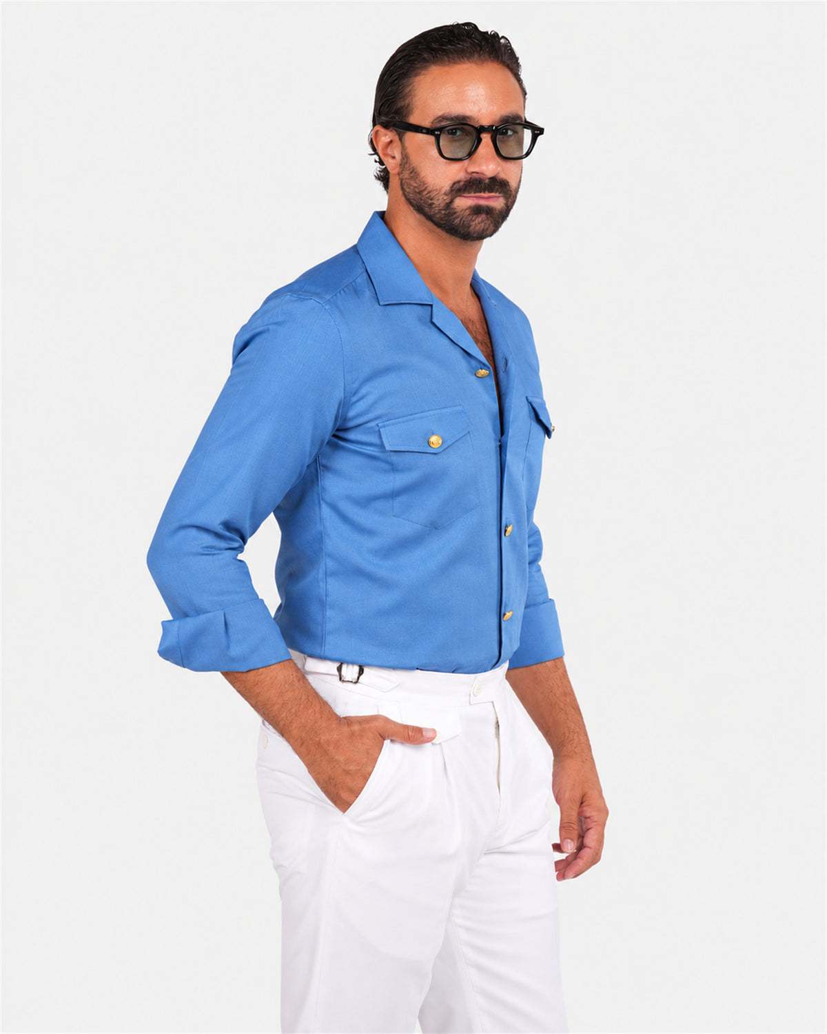 Blaues Safari-Hemd