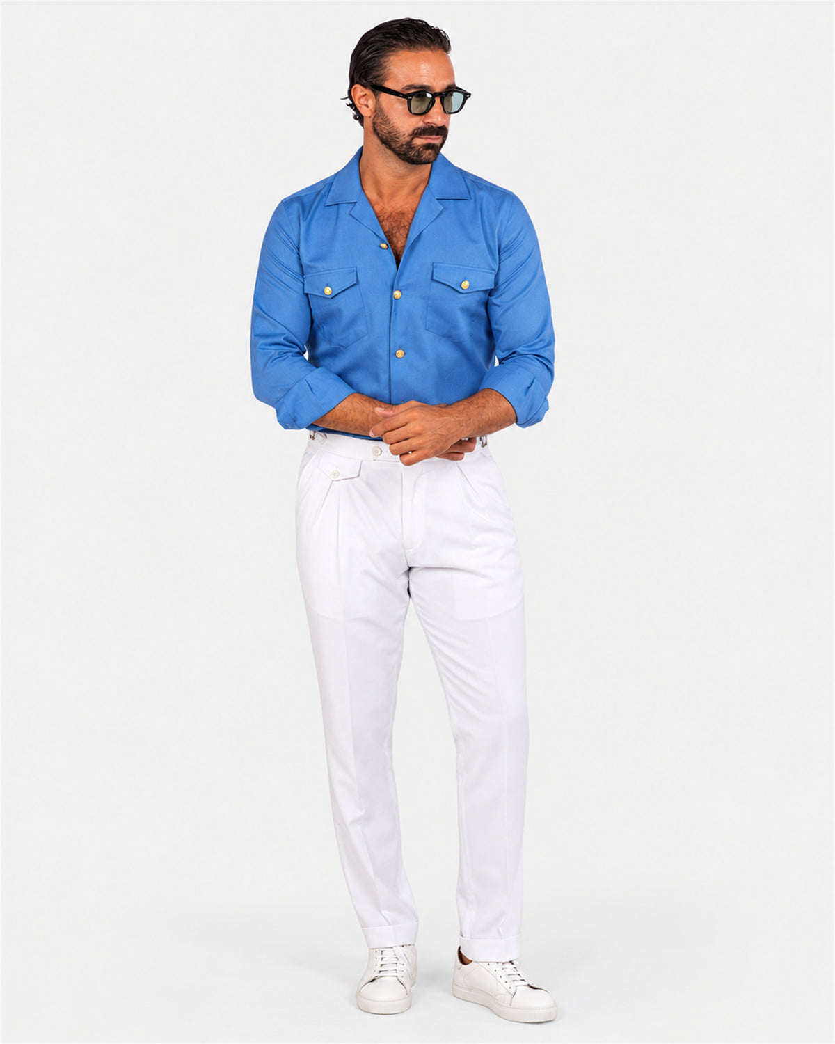 Blaues Safari-Hemd