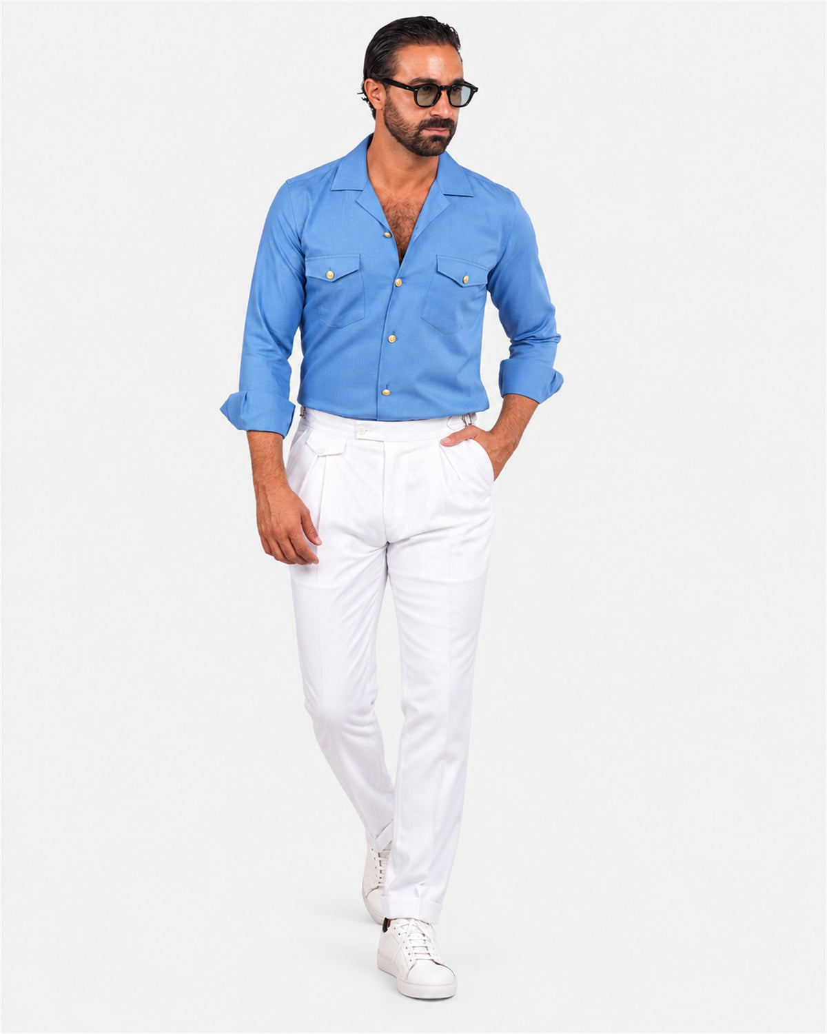Blaues Safari-Hemd