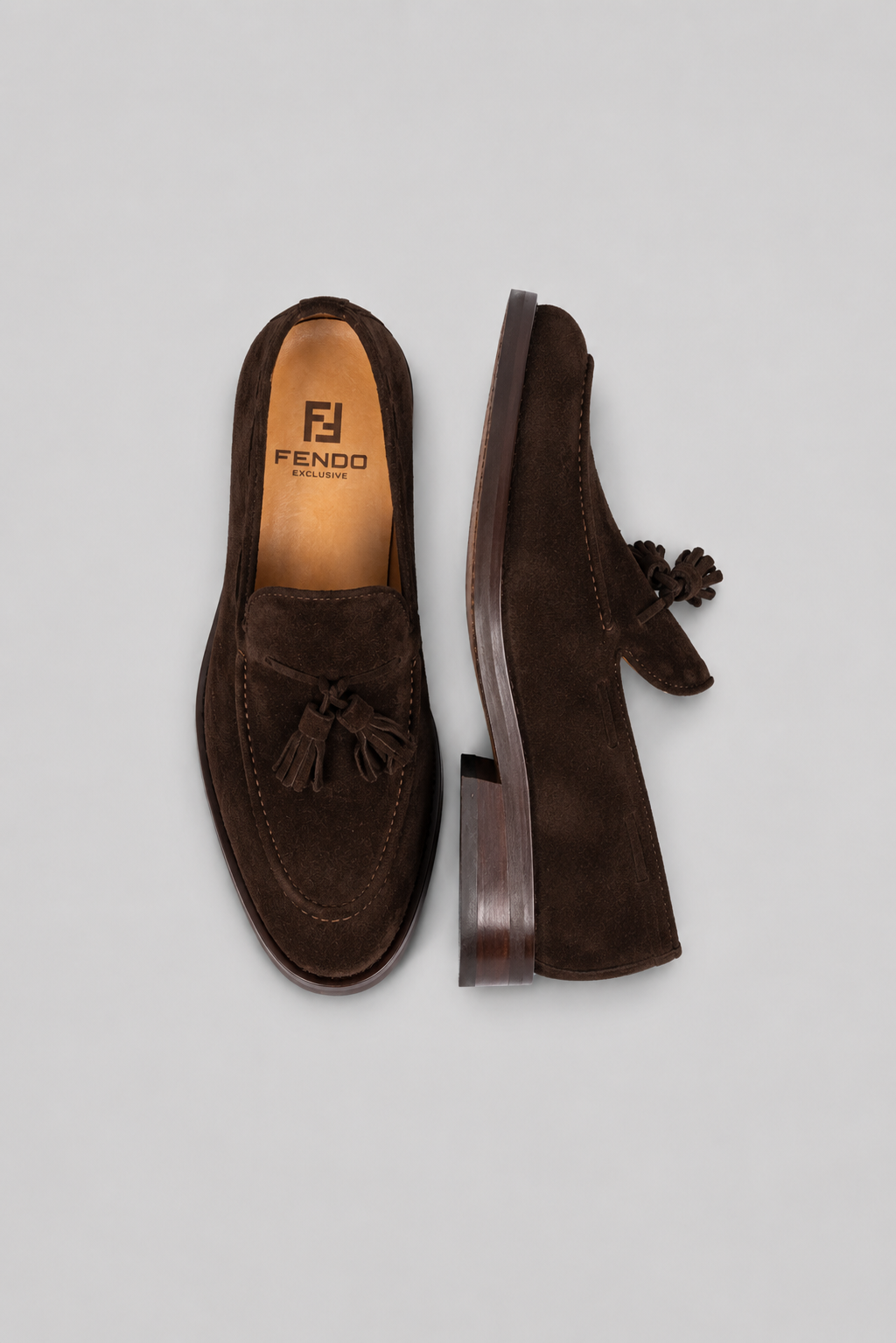 Braune Tassel-Loafer Schuhe aus Veloursleder