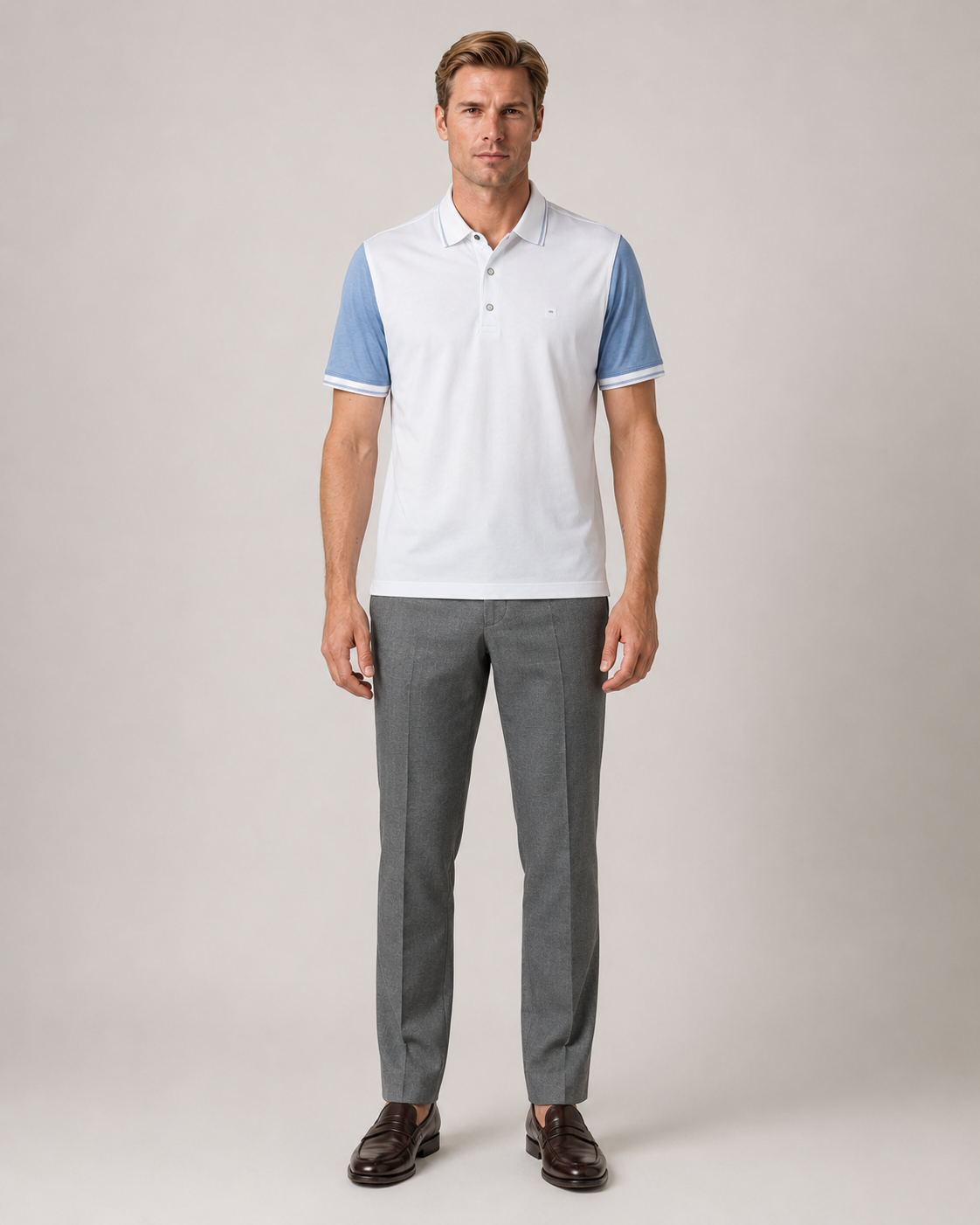 Weisses und blaues Polo-Shirt aus Baumwolle
