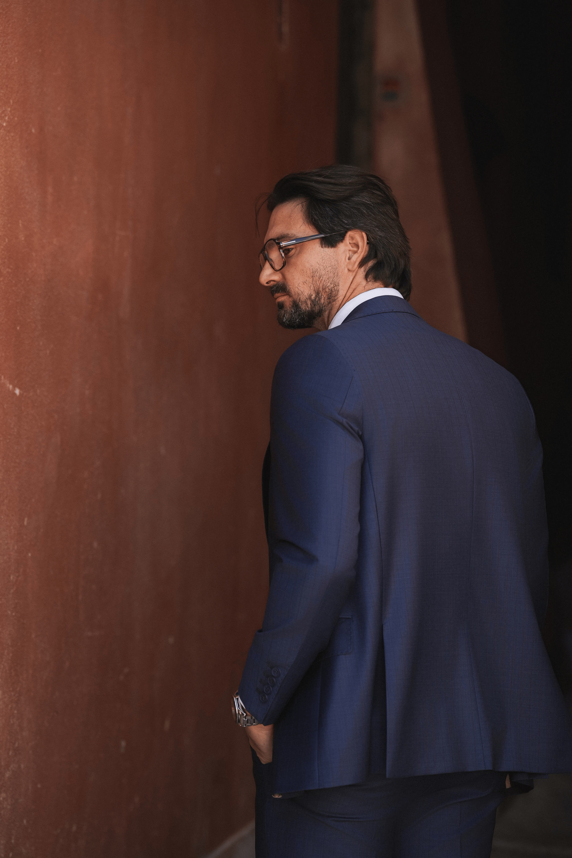 Navyblauer Slim-Fit Super 130’s Wollanzug mit Karomuster und Einreiher