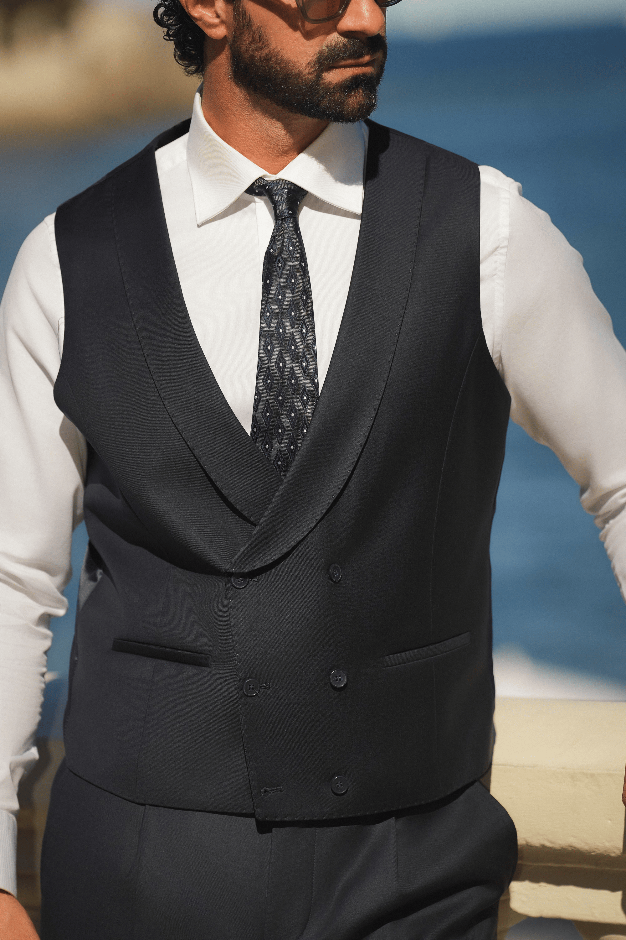 Dunkelblauer Slim-Fit Super 130’s Wollanzug mit Einreiher
