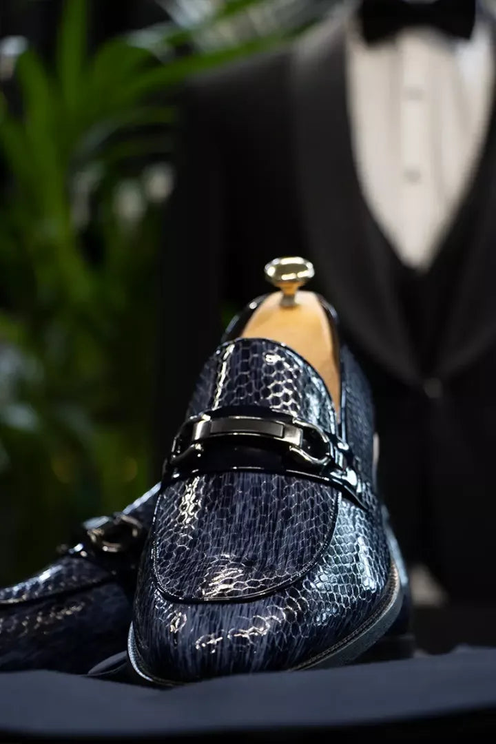 Dunkelblauer Leder-Horsebit-Loafer-Schuh