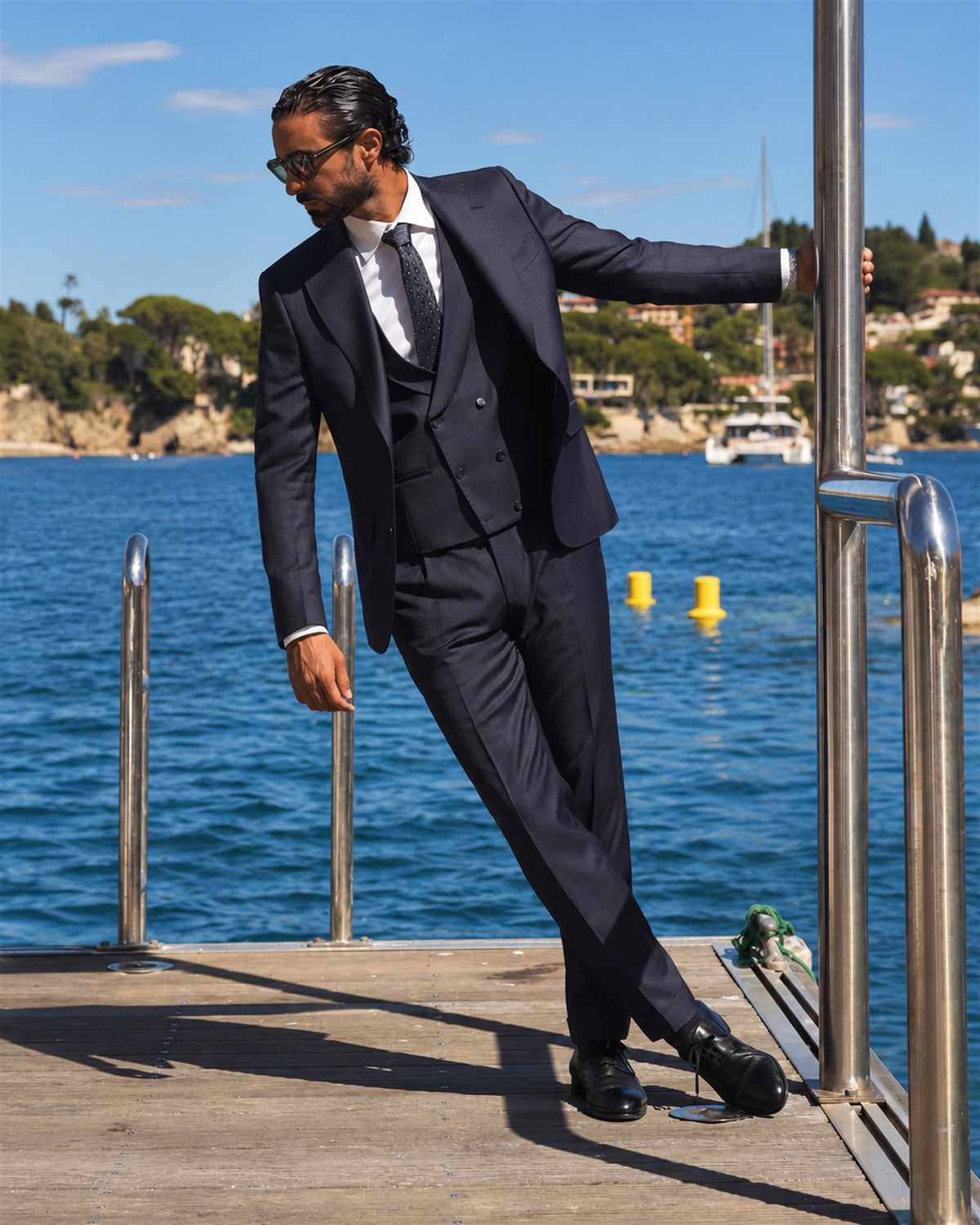 Dark blue Slim-Fit Super 130's pinstripe wool suit with single-breasted jacket