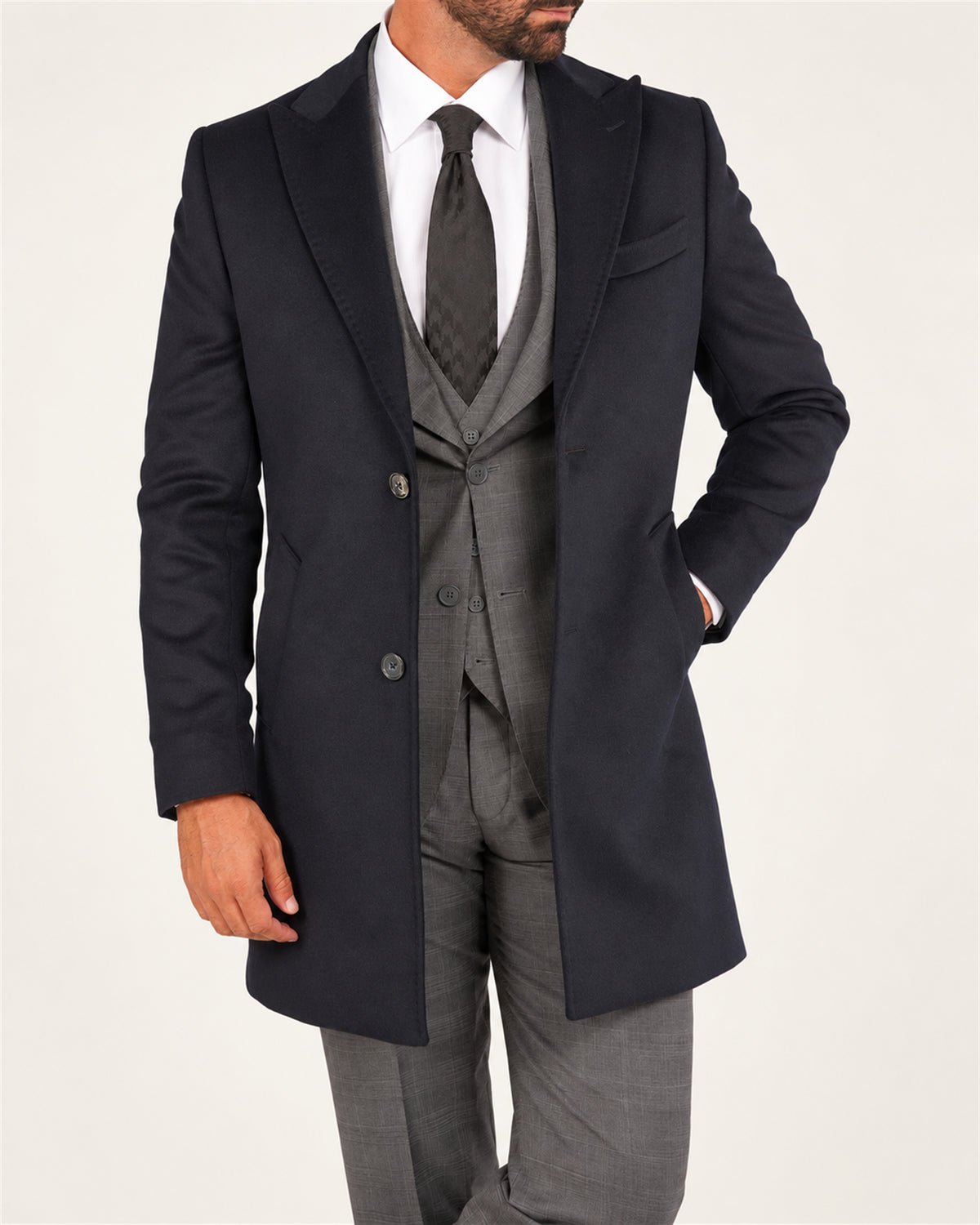 Dunkelblauer italienischer Wollmantel mit Tailored Fit