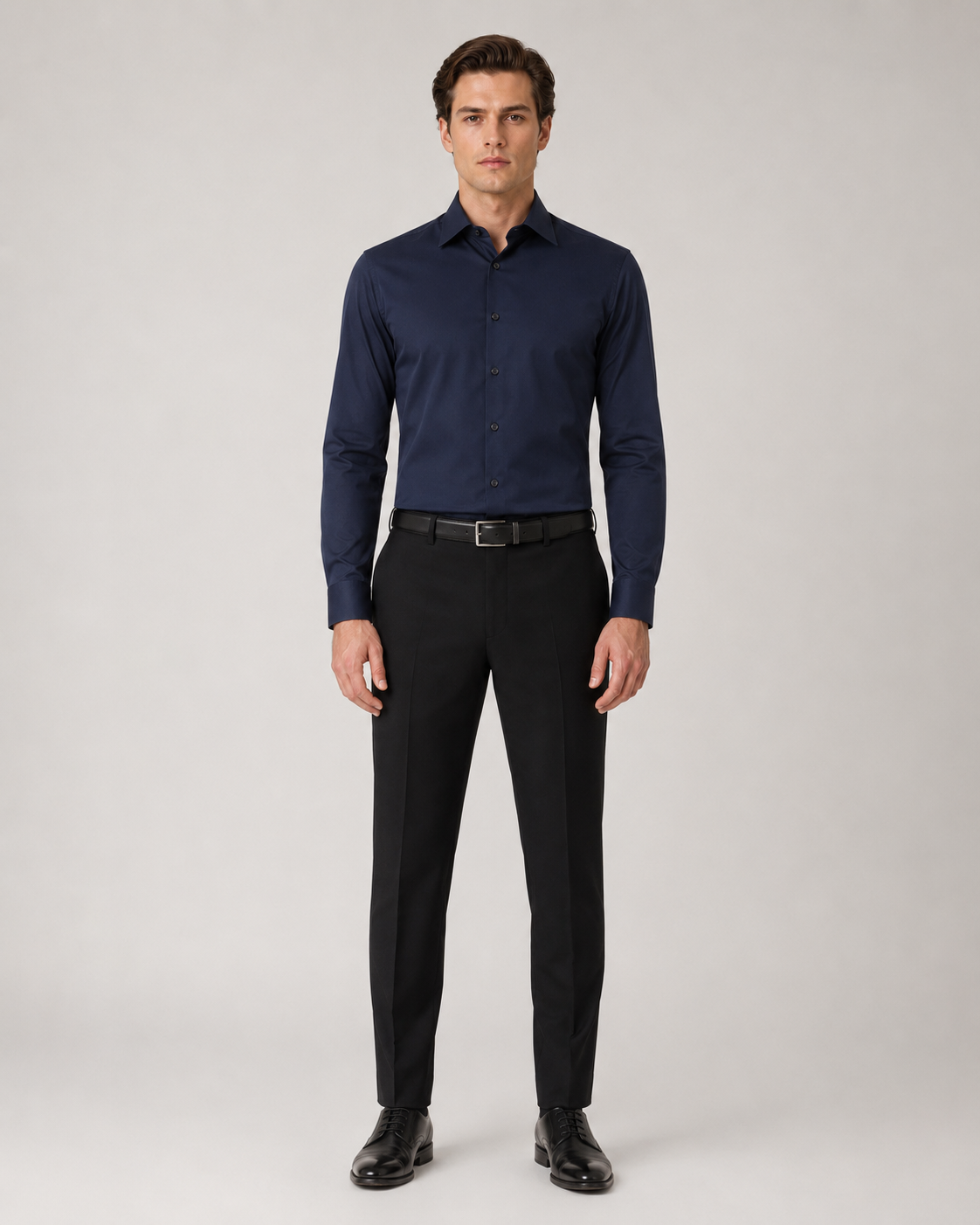 Dunkelblaues Modern Fit Hemd