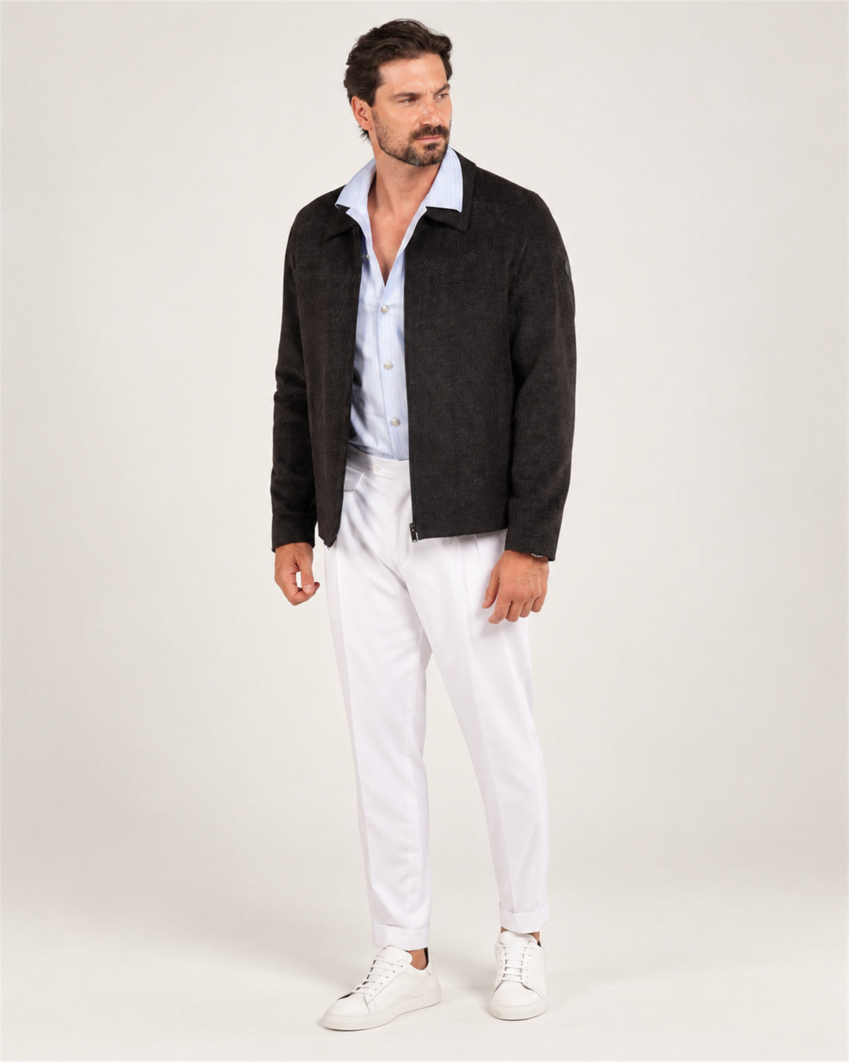 Dunkelgraue italienische Jacke
