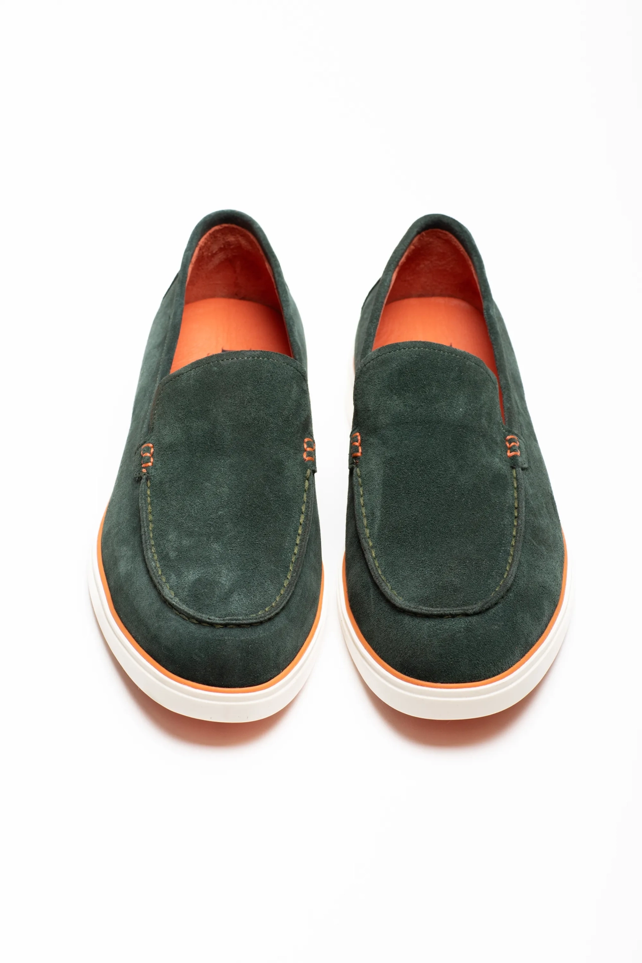 Grüner Loafer-Schuh aus weichem Wildleder