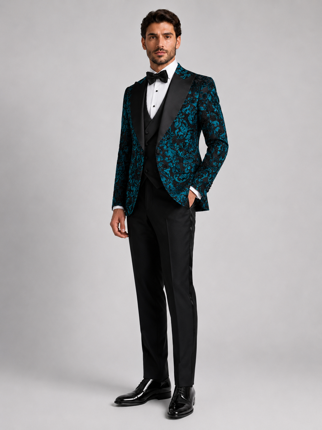 Teruel Türkisblauer Smokinganzug