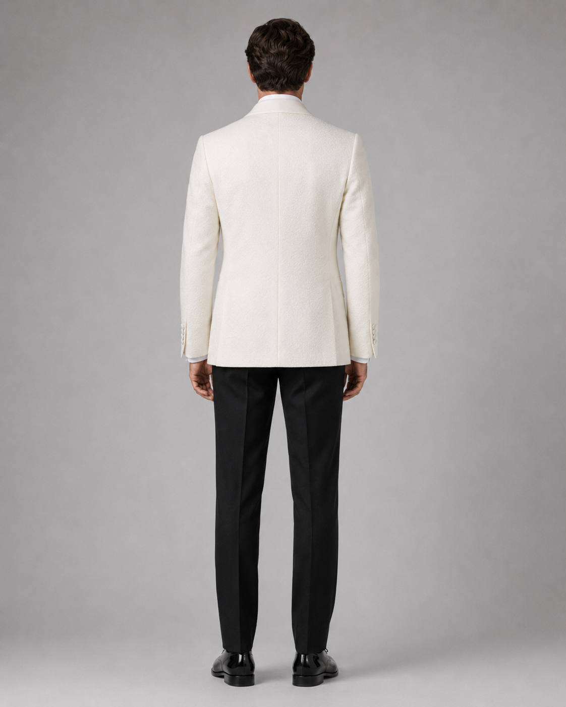 Smoking Herren Weiss – Hochzeitsanzug in Ivory mit Satin-Revers