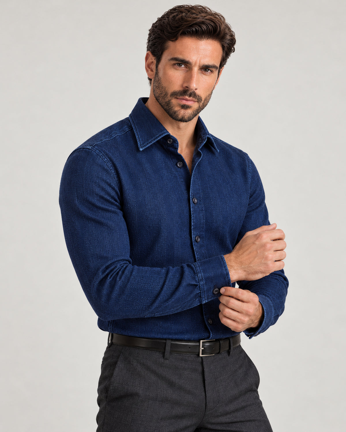 Indigoblaues Denimhemd mit Fischgratmuster – Slim Fit