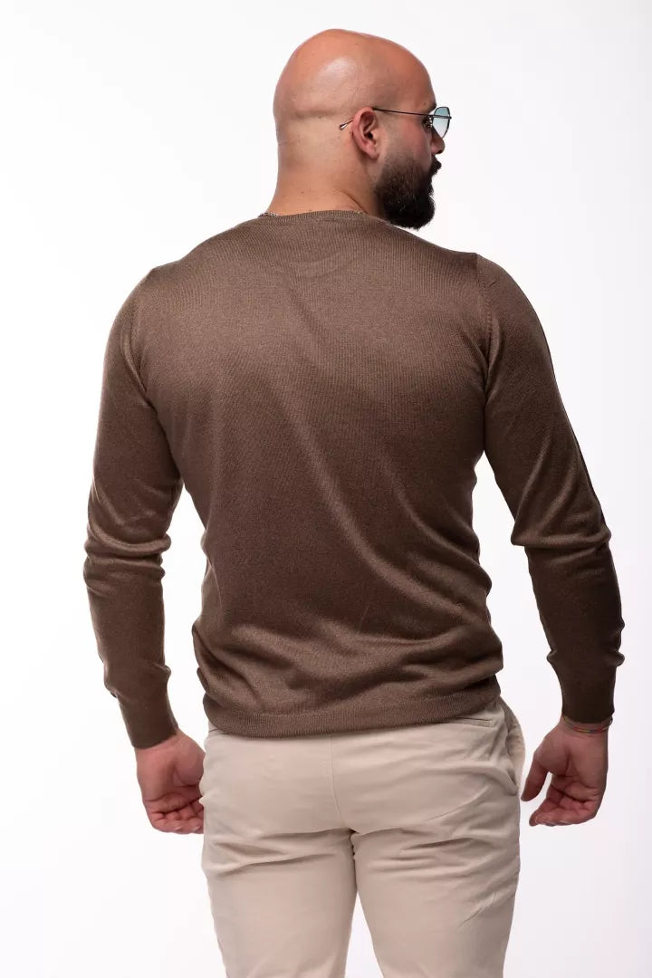 Klassischer Pullover mit Rundhalsausschnitt