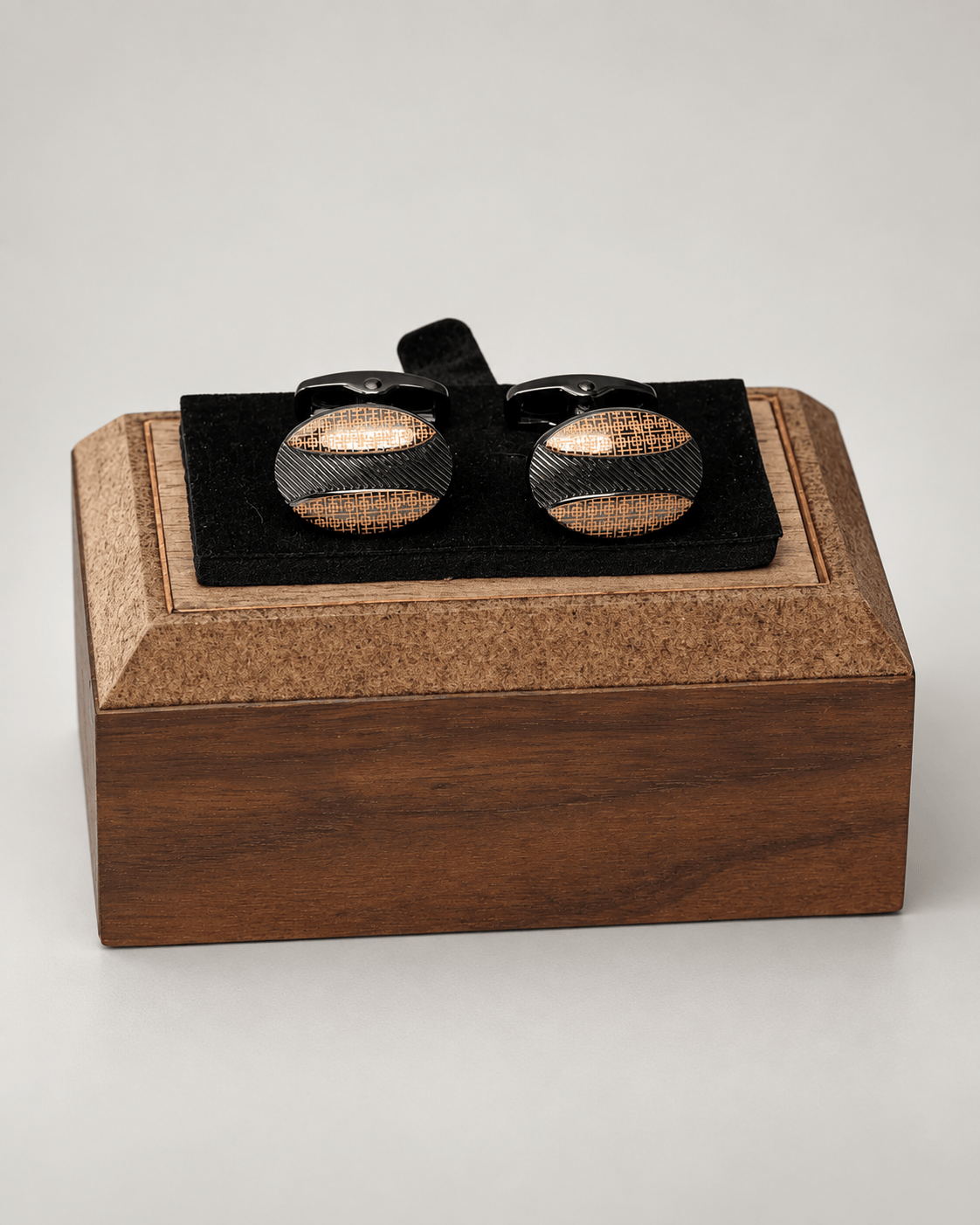 Rose gold cufflinks made of Italian metal, oval design